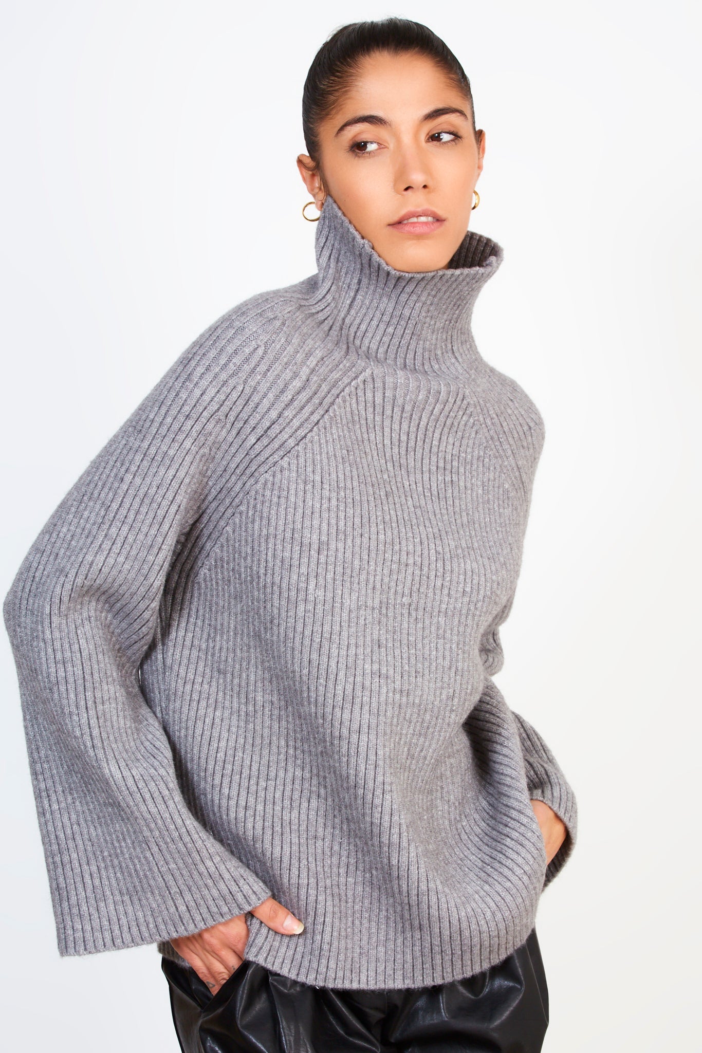 Grey shaped thick rib turtleneck jumper_3