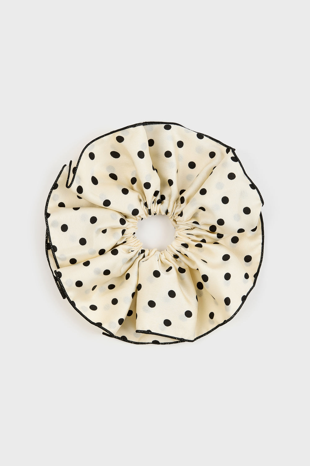Ivory and black polka dot scrunchie_1