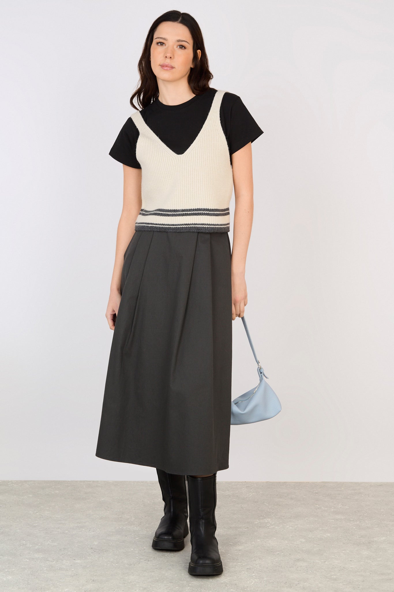 Ivory and black striped hem tie up knit tank_4