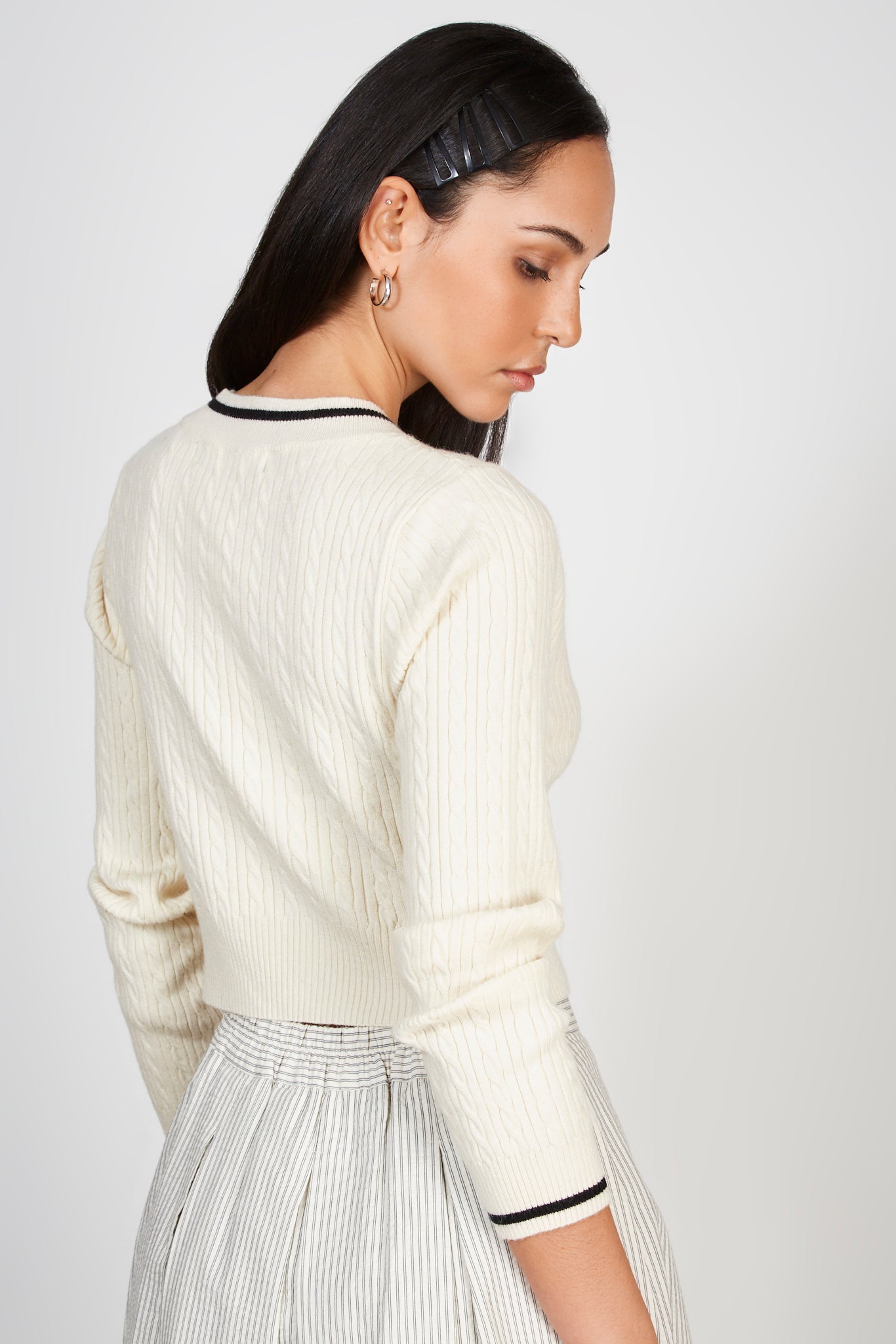 Ivory and black varsity trim cableknit v neck jumper_3