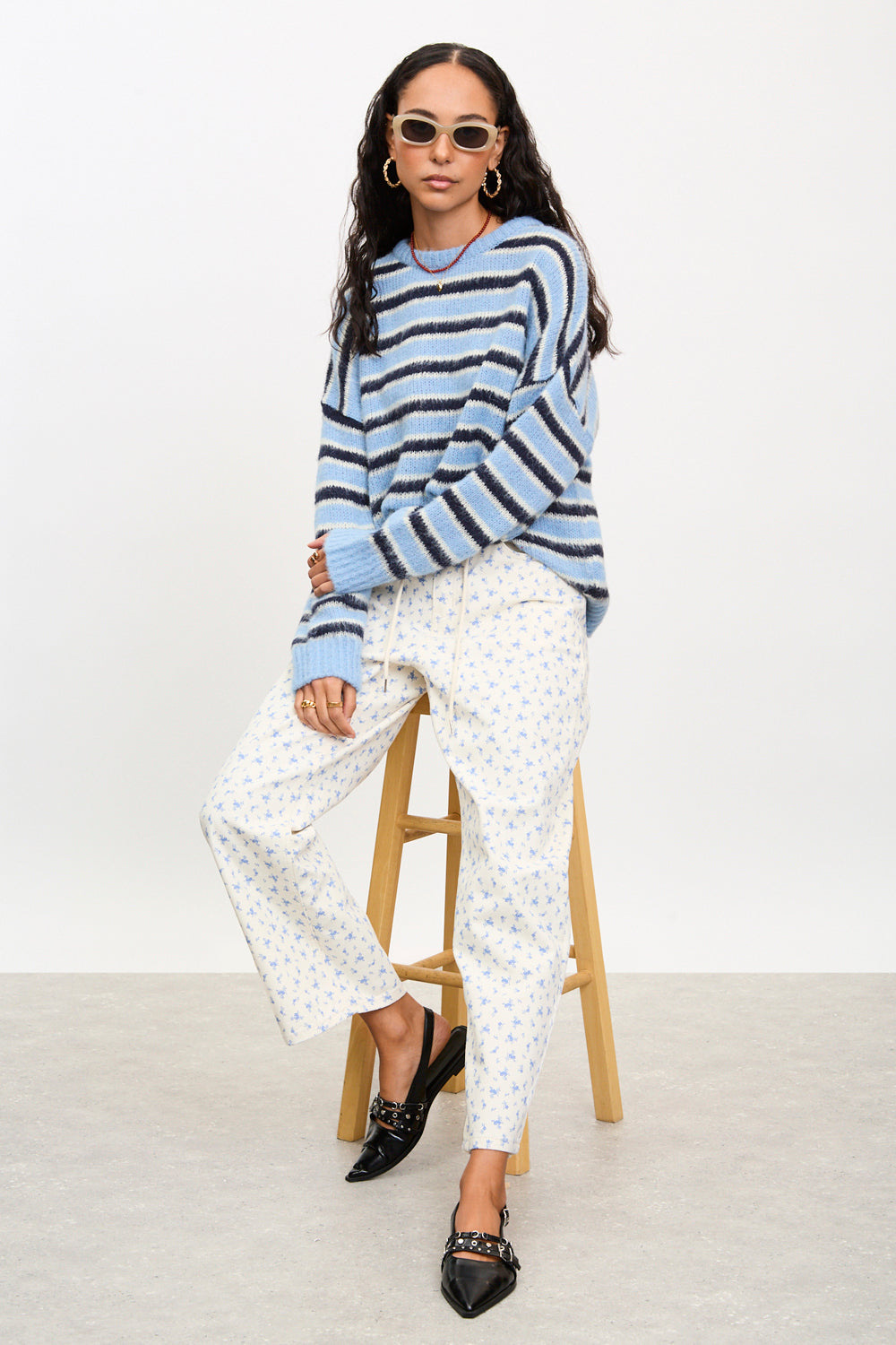 Ivory and blue ditsy floral print jeans_5