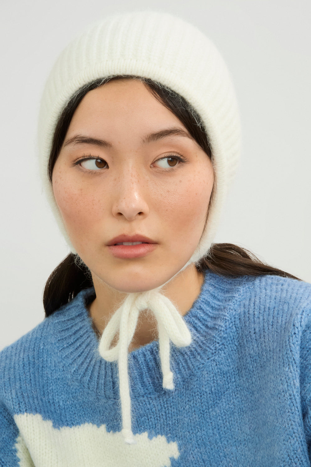 Ivory angora ribbed bonnet_1