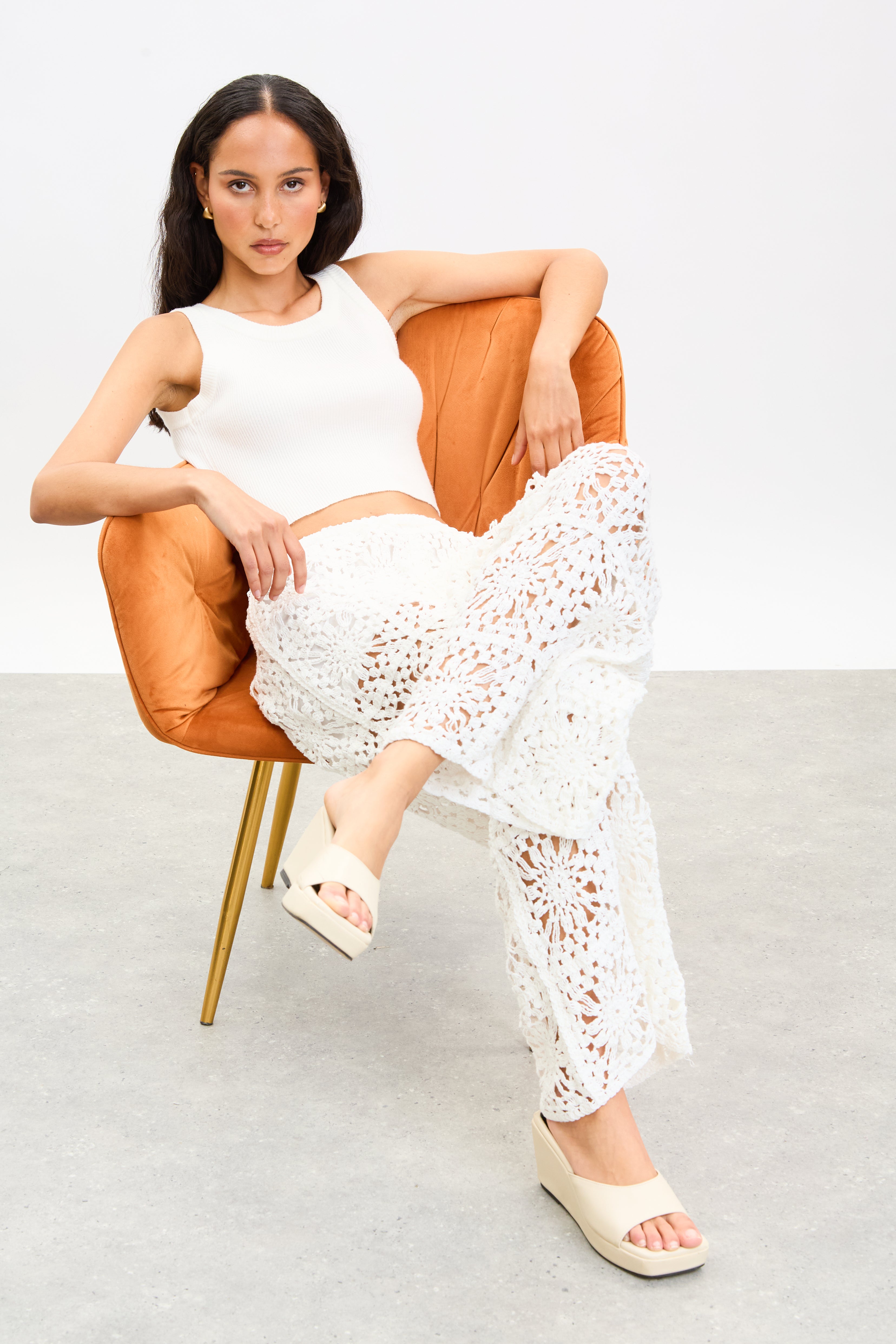 Ivory floral grid crochet trousers_5
