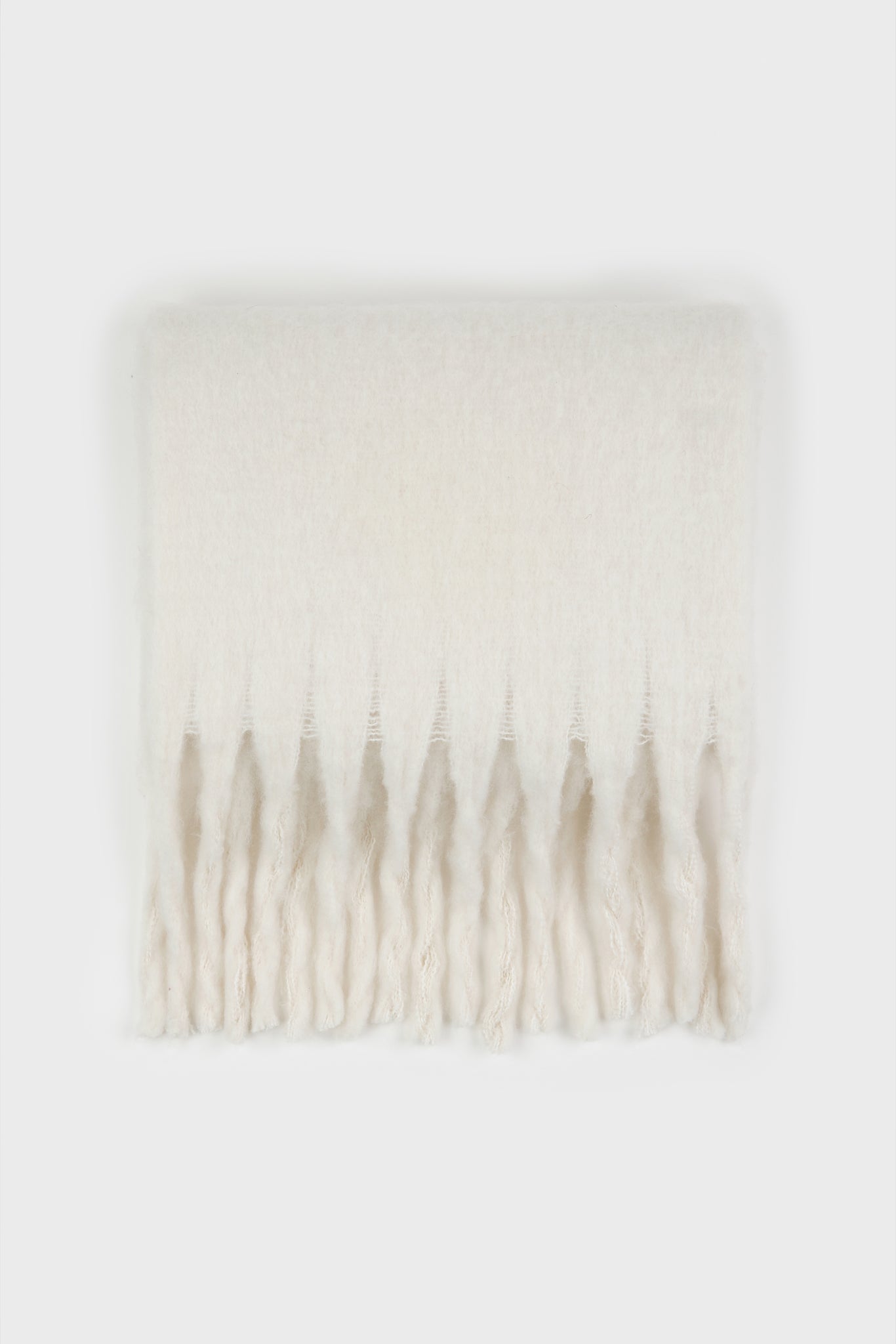 Ivory fuzzy thick scarf_1