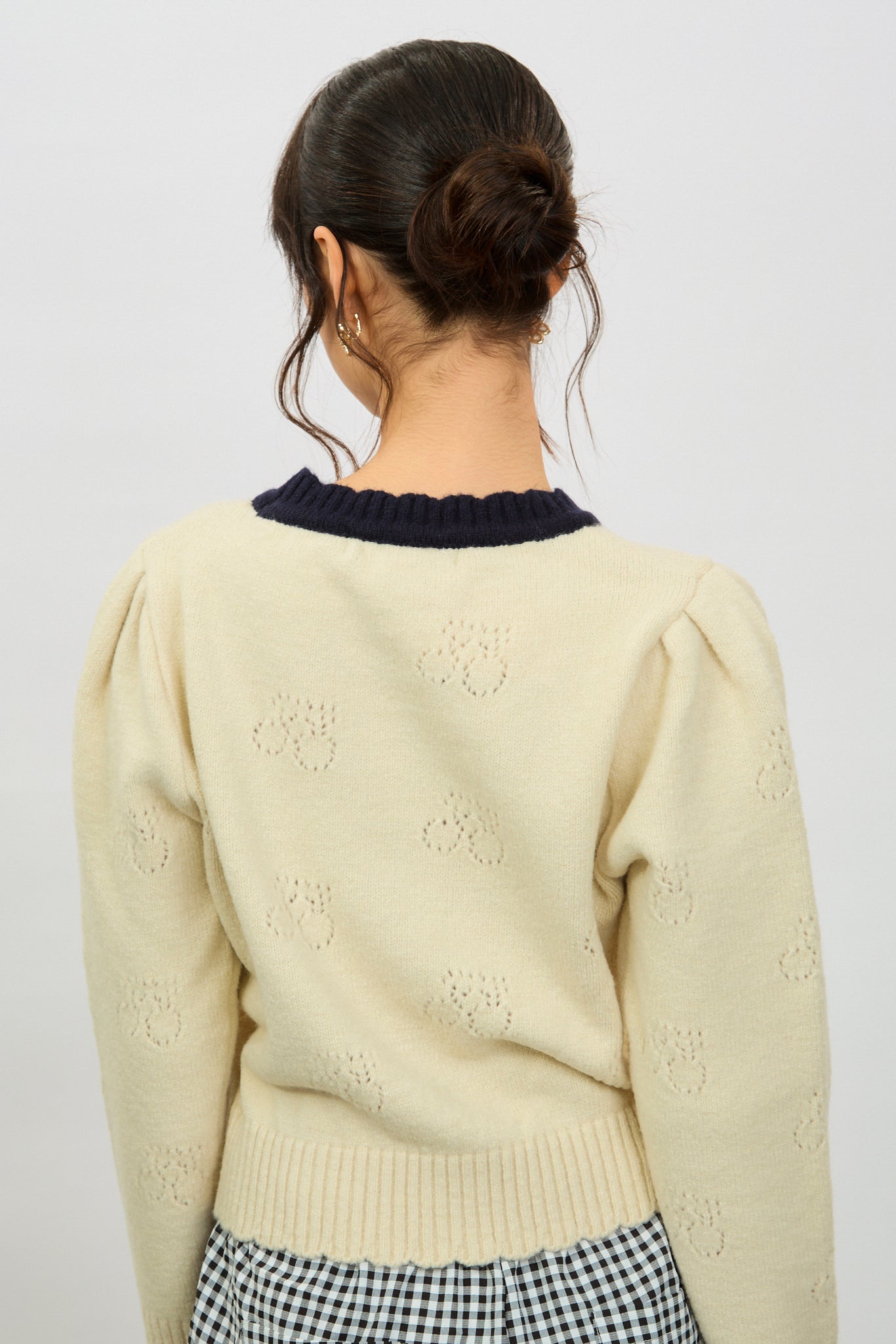 Ivory intarsia floral navy blue scalloped trim jumper_2
