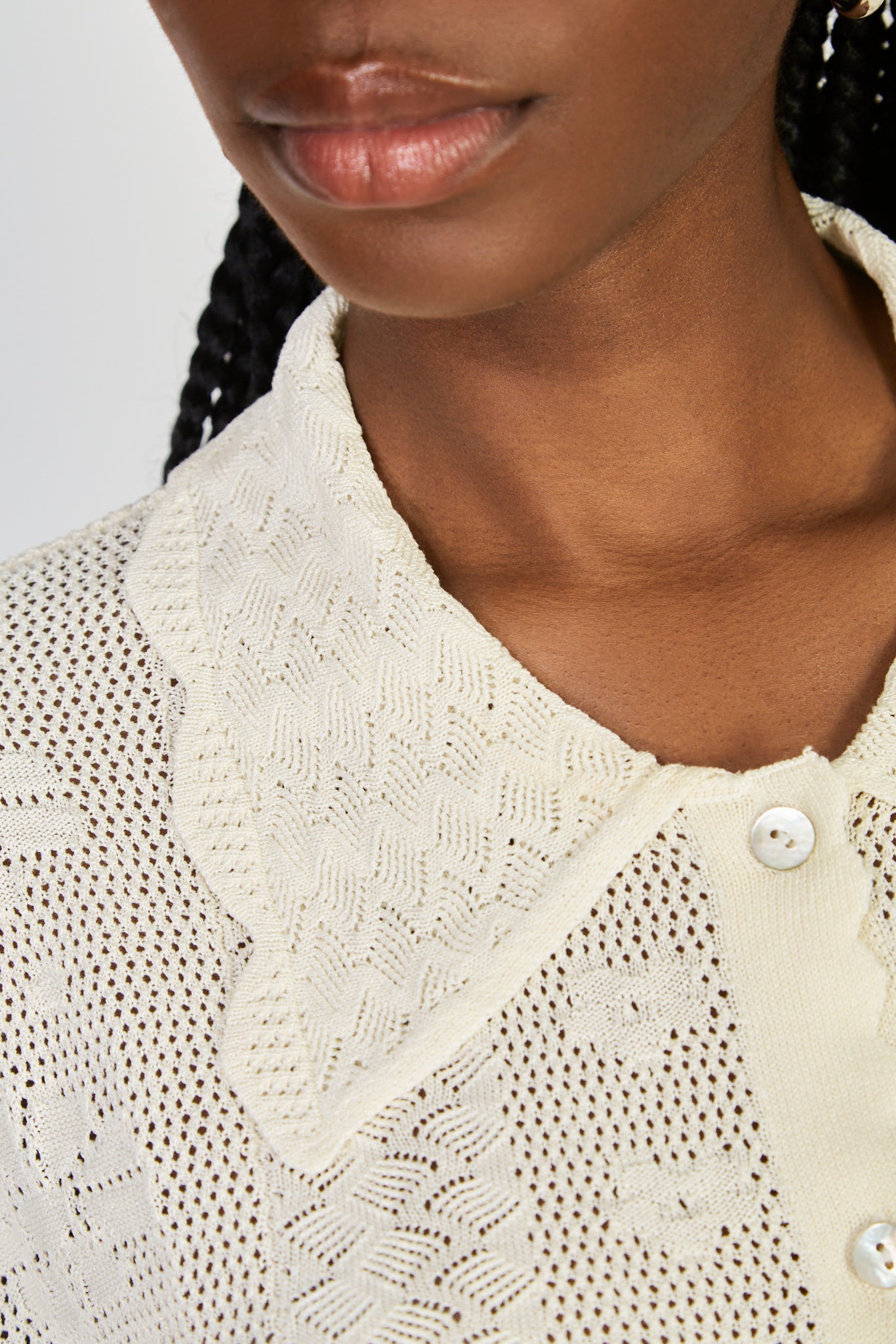 Ivory intarsia flower crochet knit tee_3