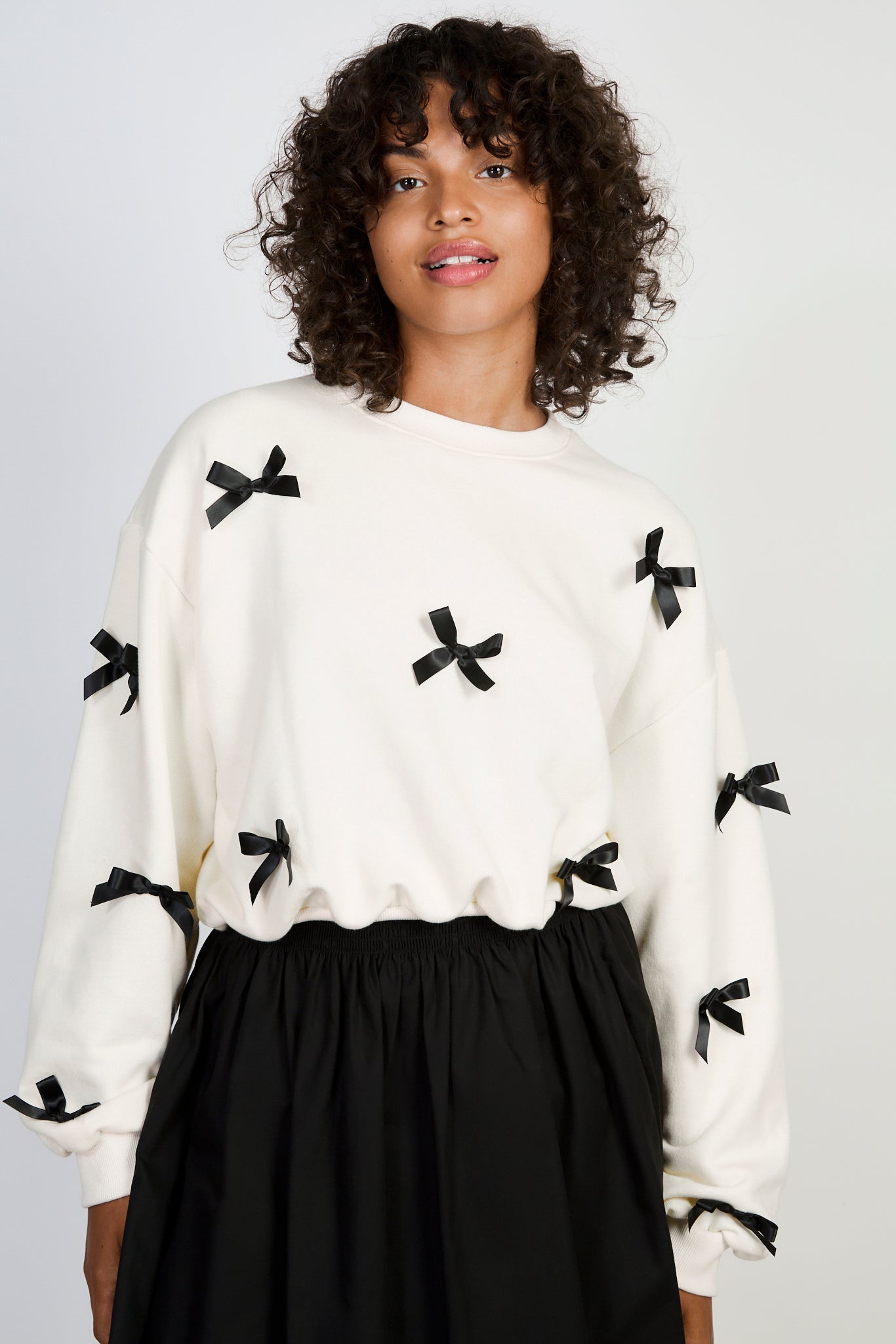 Ivory ribbon front sweatshirt_1
