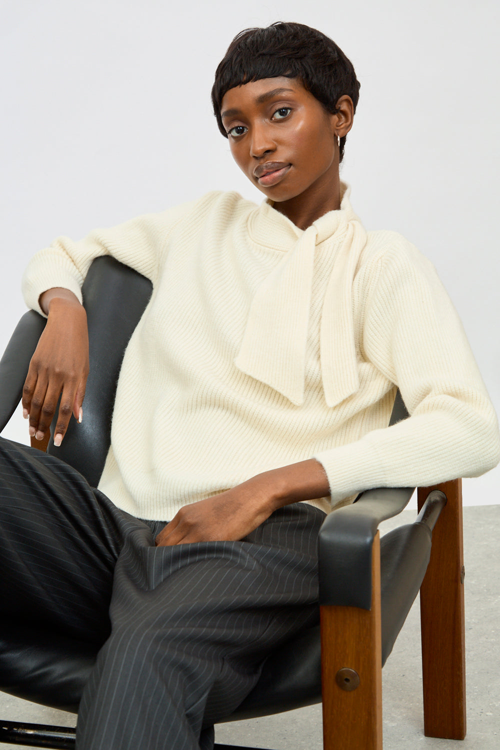 Ivory thick tie neck ribbed jumper_5