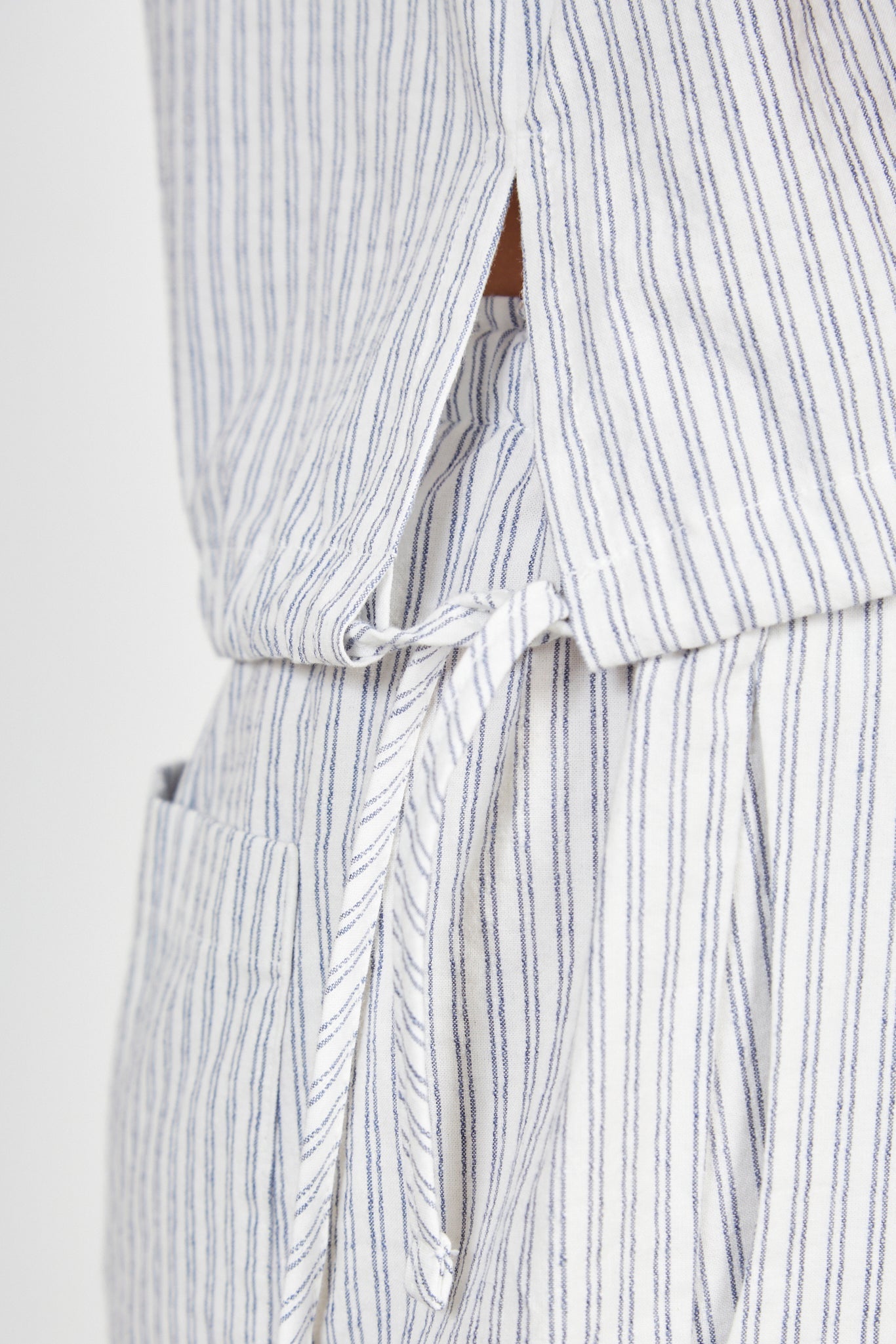 Ivory and navy striped tank_4