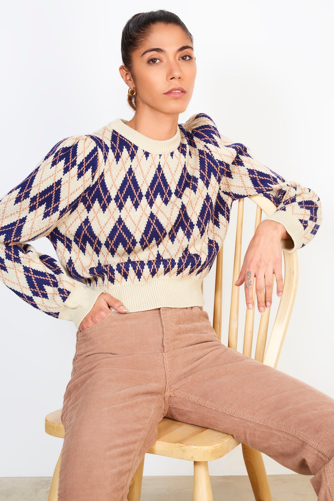 Ivory blue and camel diamond argyle jumper_5