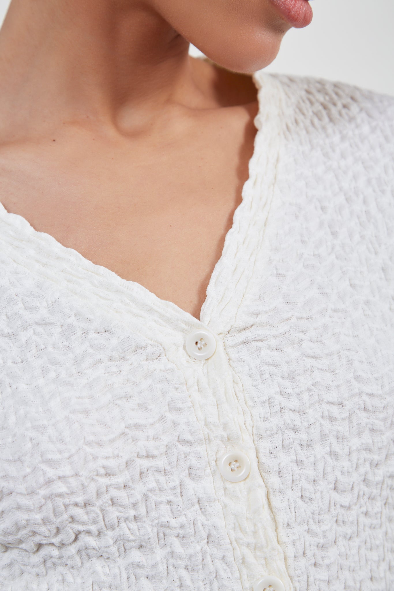 Ivory crinkled button up top_5