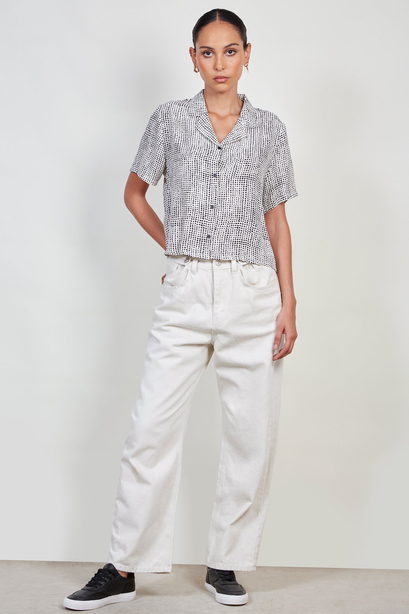 Ivory polka dot print shirt_3