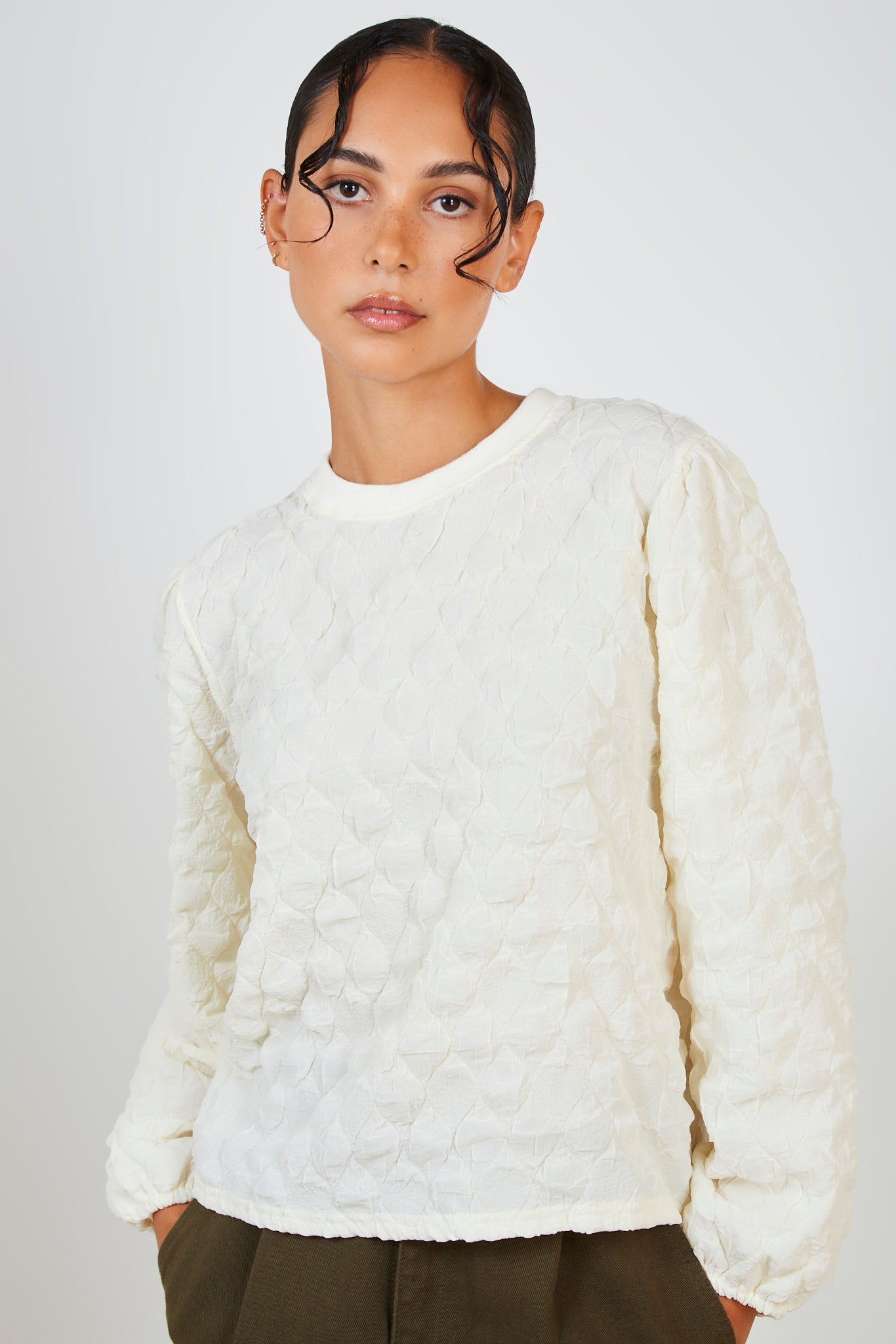 Ivory textured bubble long sleeved top_2