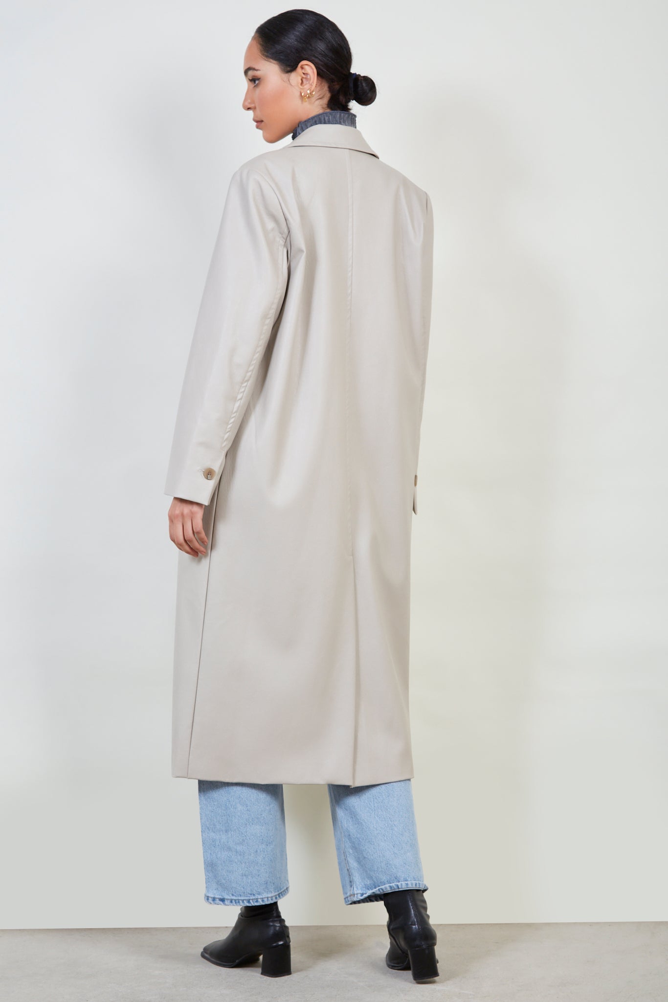 Ivory vegan leather tailored coat_4