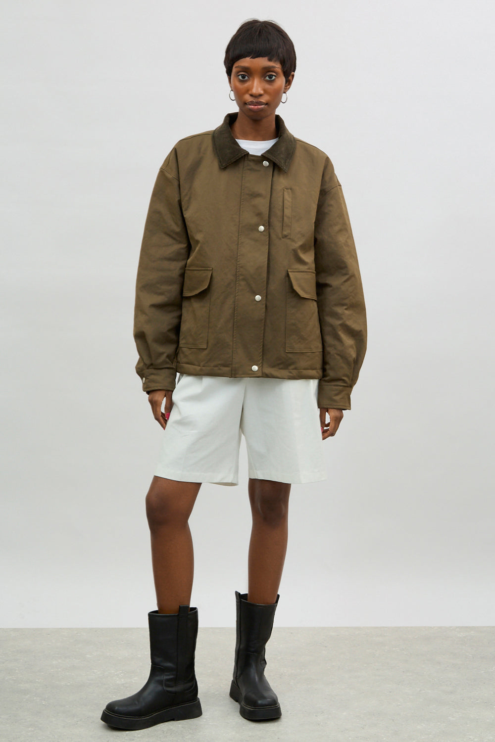 Khaki corduroy collar large pocket jacket_5