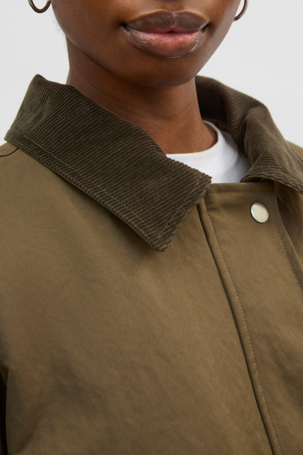 Khaki corduroy collar large pocket jacket_4
