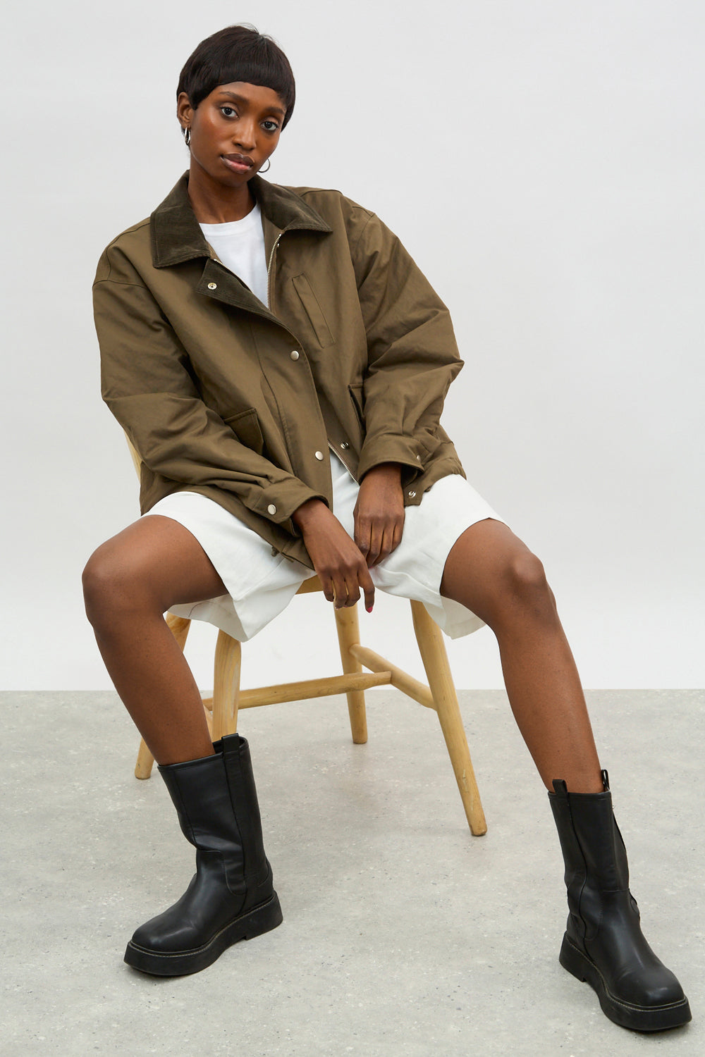 Khaki corduroy collar large pocket jacket_6