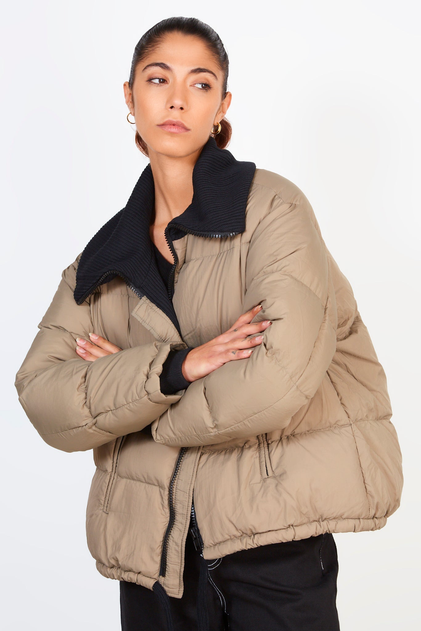 Khaki and black contrast trim puffer jacket_1