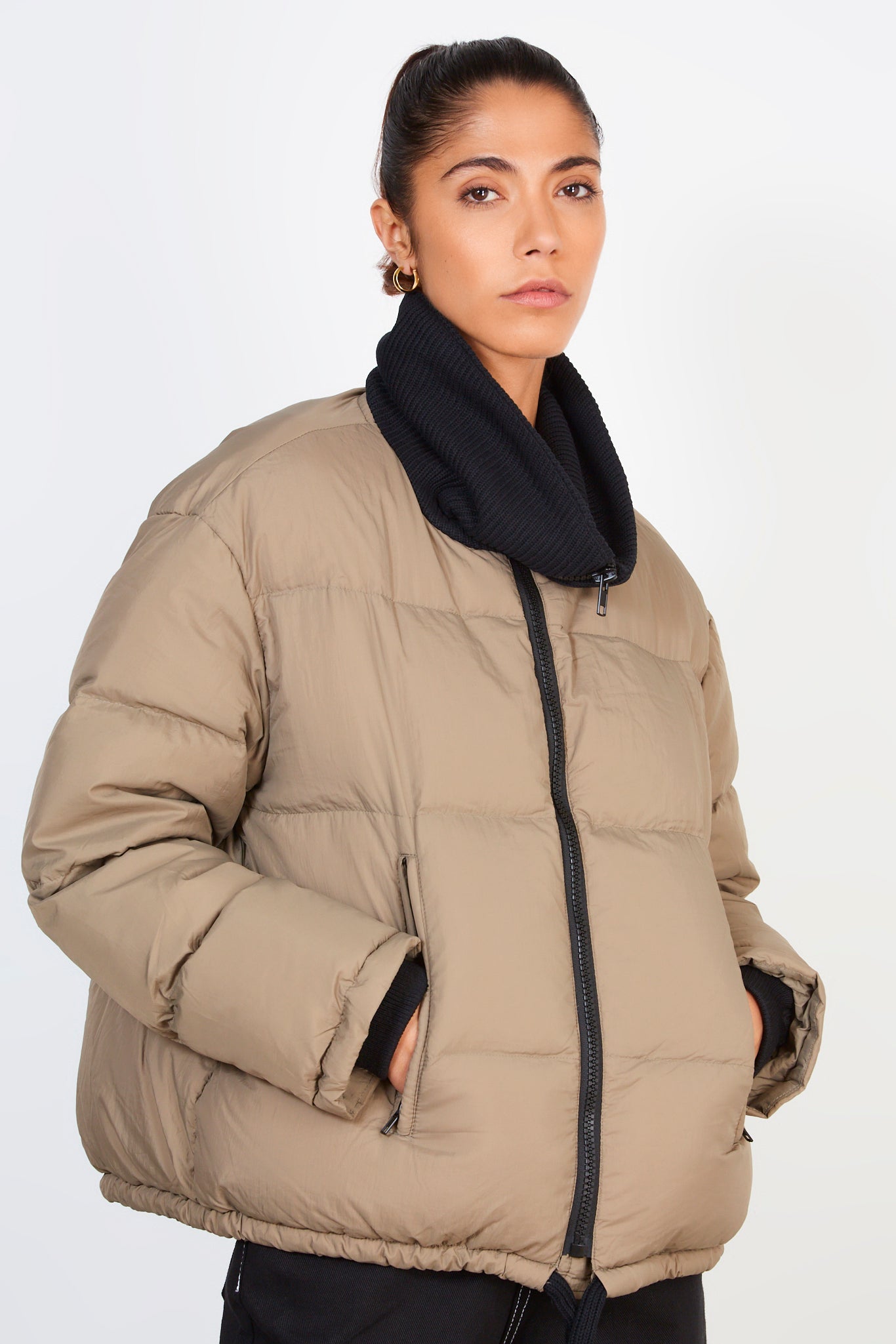 Khaki and black contrast trim puffer jacket_3
