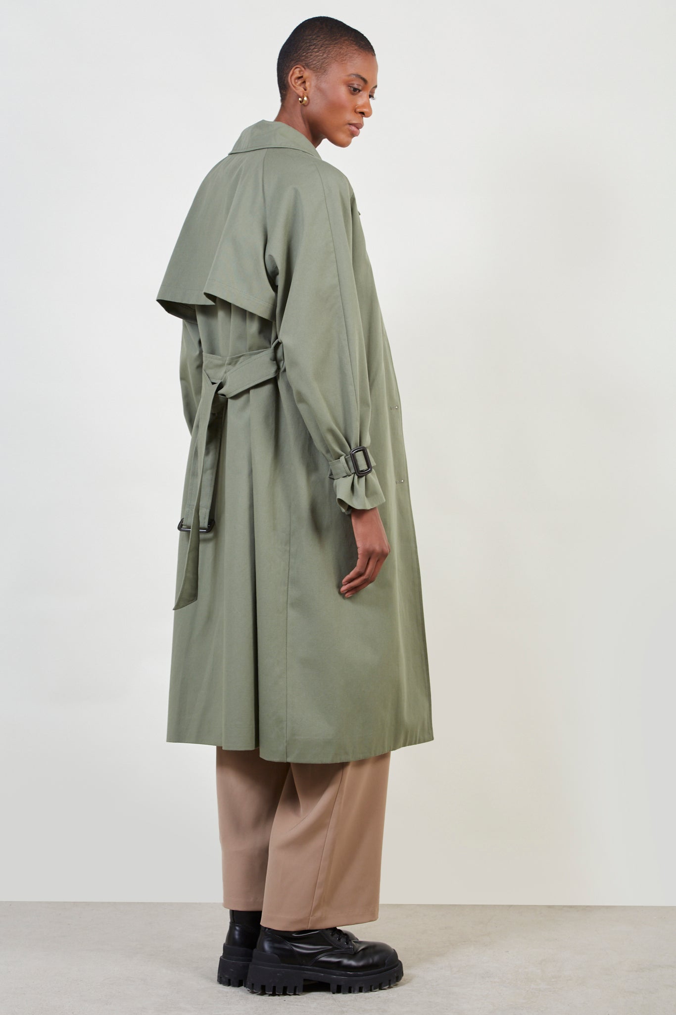 Khaki single breasted buckle detail trench coat_2