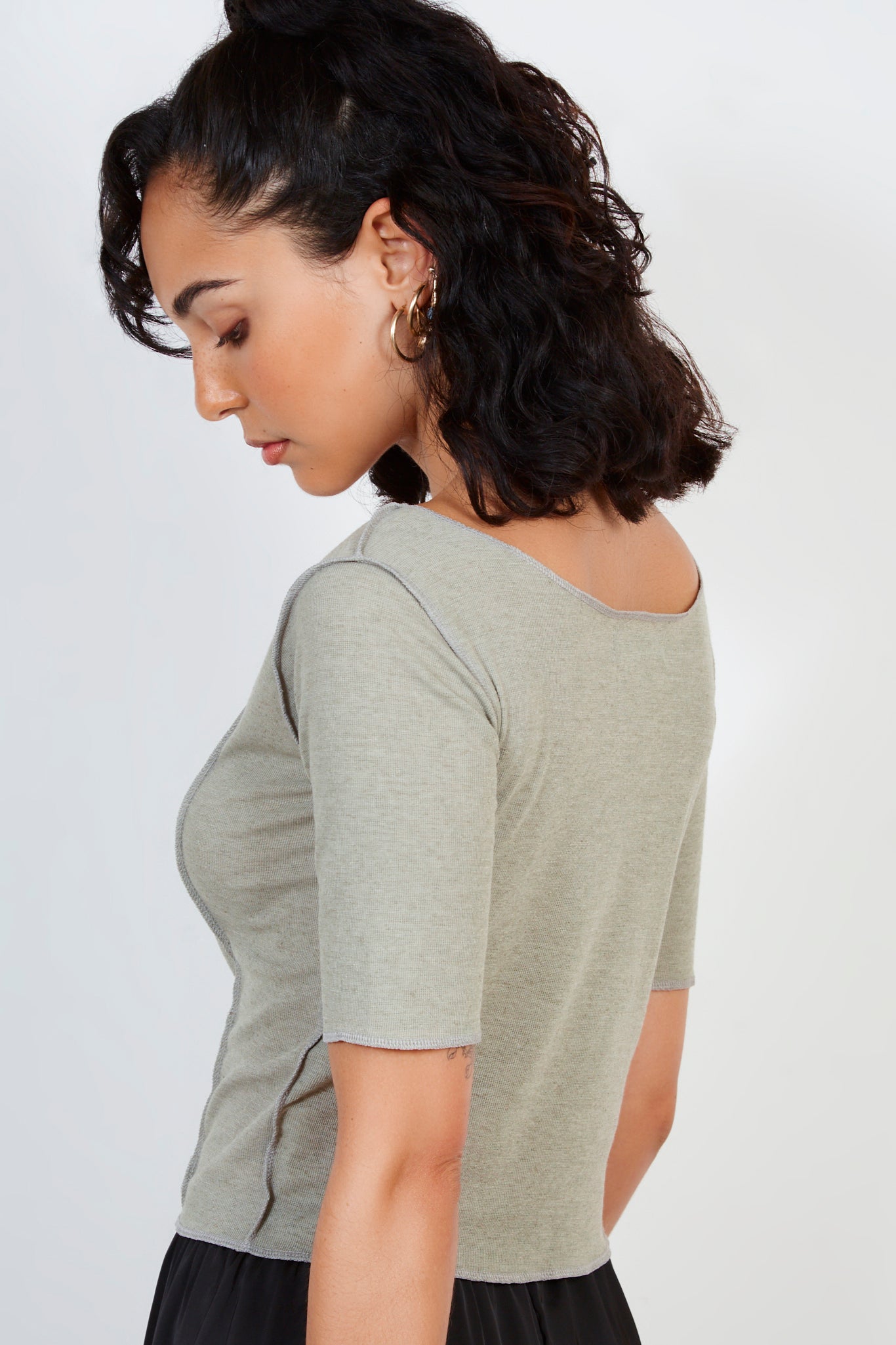 Khaki vertical trim short sleeve top_2