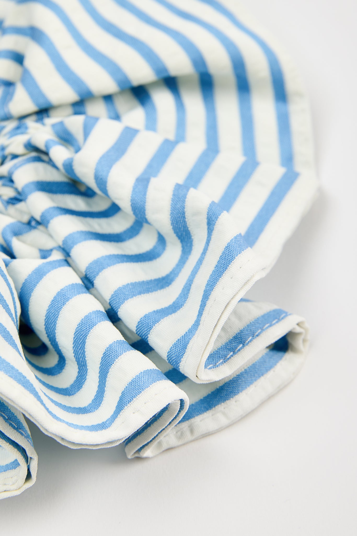 Light blue and ivory textured stripe scrunchie_2