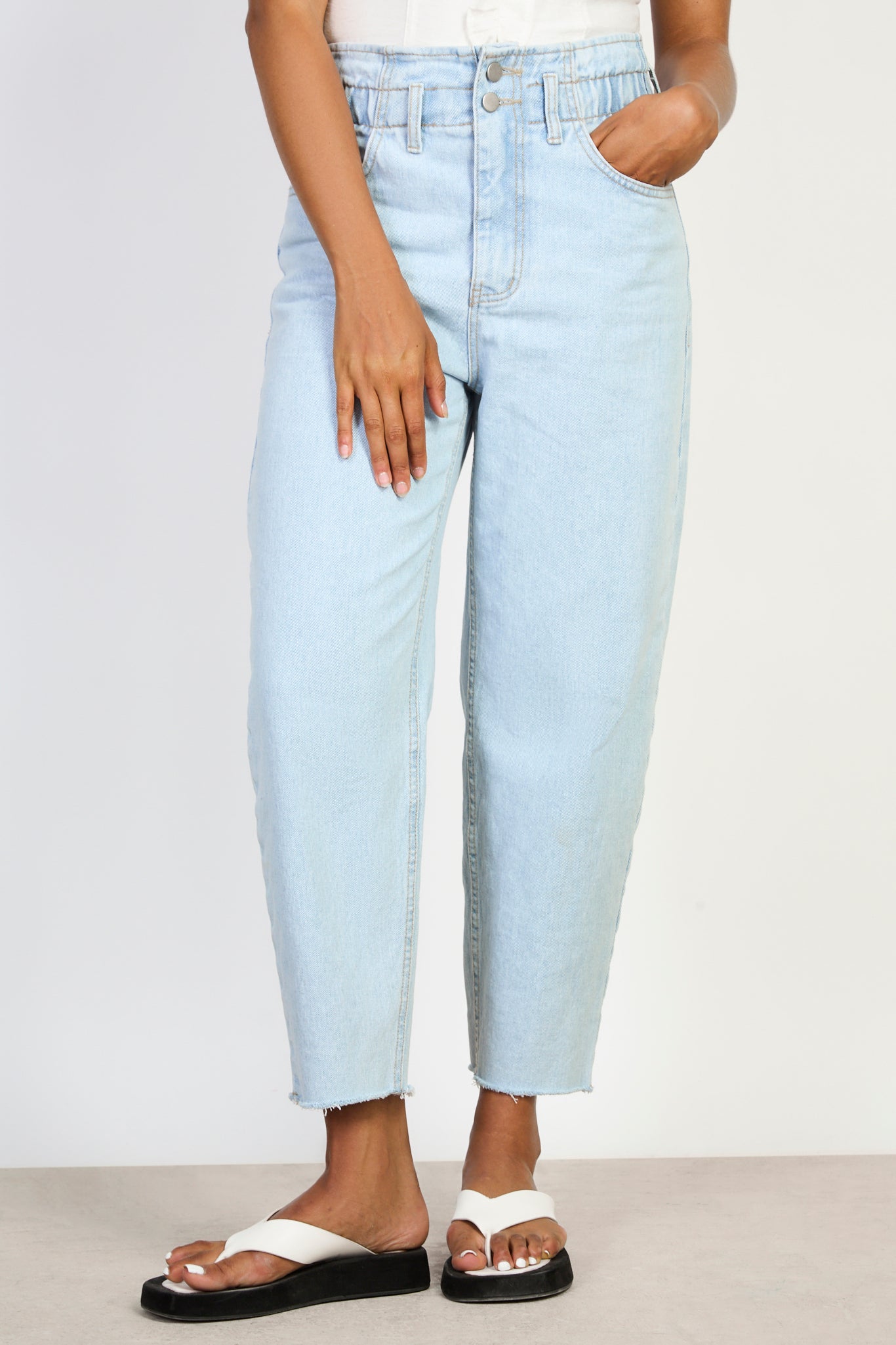 Light blue bag waist jeans_1