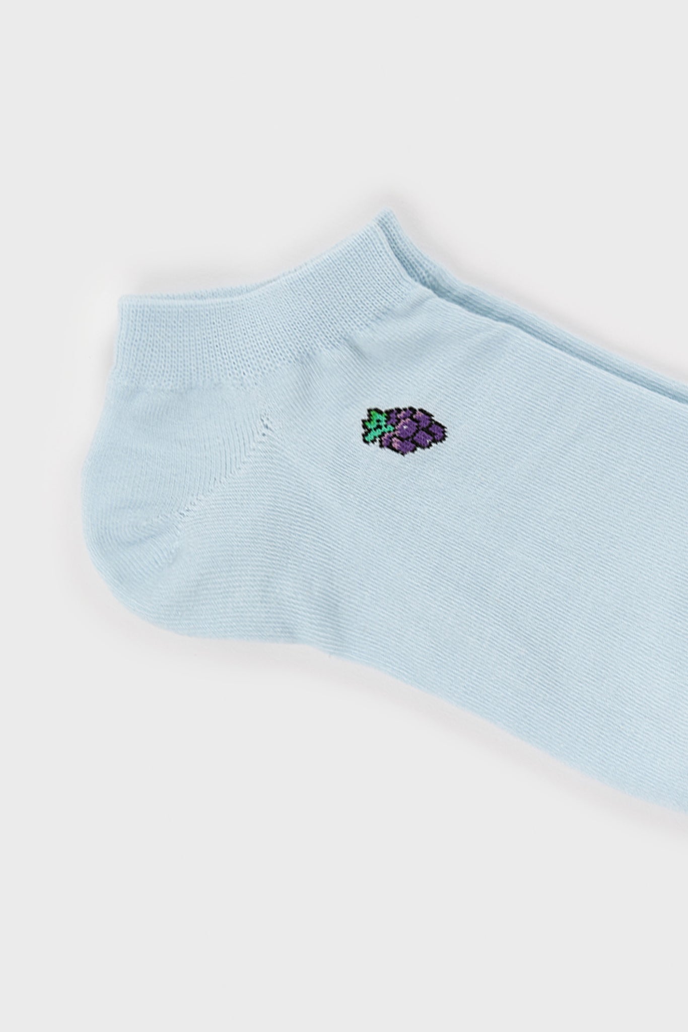 Light blue tiny grapes ankle socks_4