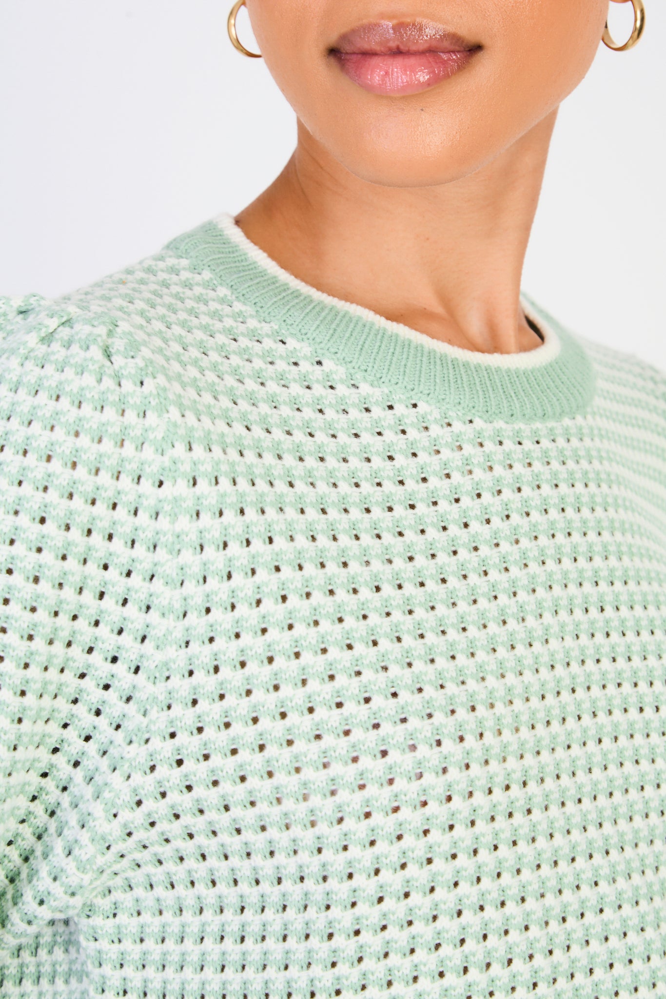 Light green and white mix knit tee_3