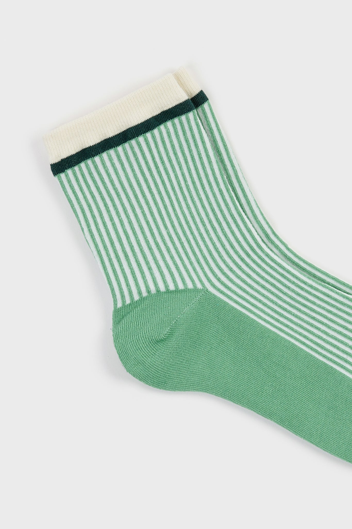 Light green ribbed light blue trim socks_4