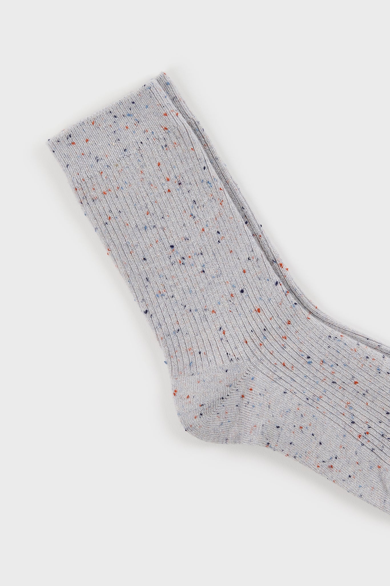 Light grey thin ribbed rainbow fleck socks_2