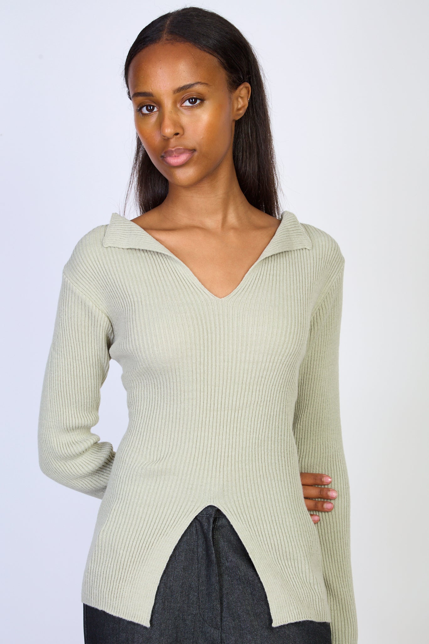 Light khaki ribbed split front knit top_1