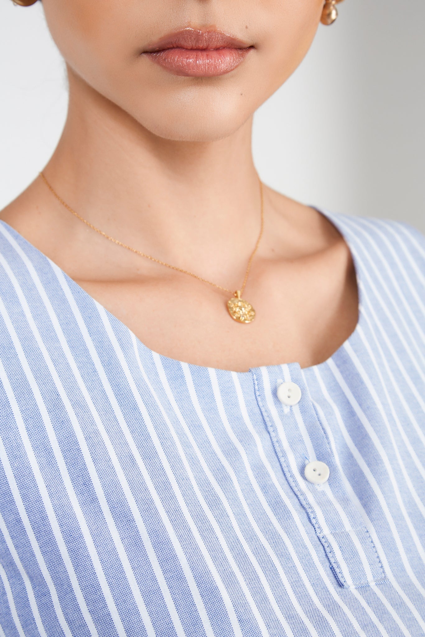 Light blue and white striped tank_4