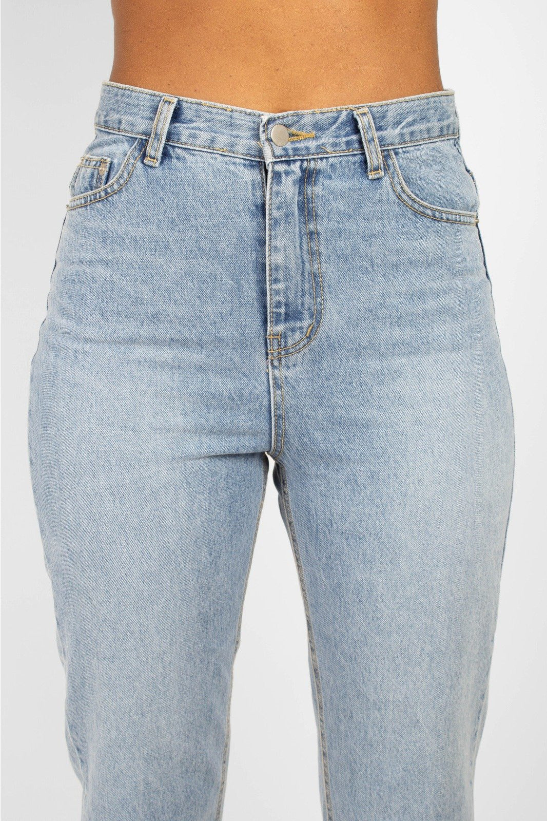 Light blue high waist mom jeans_3