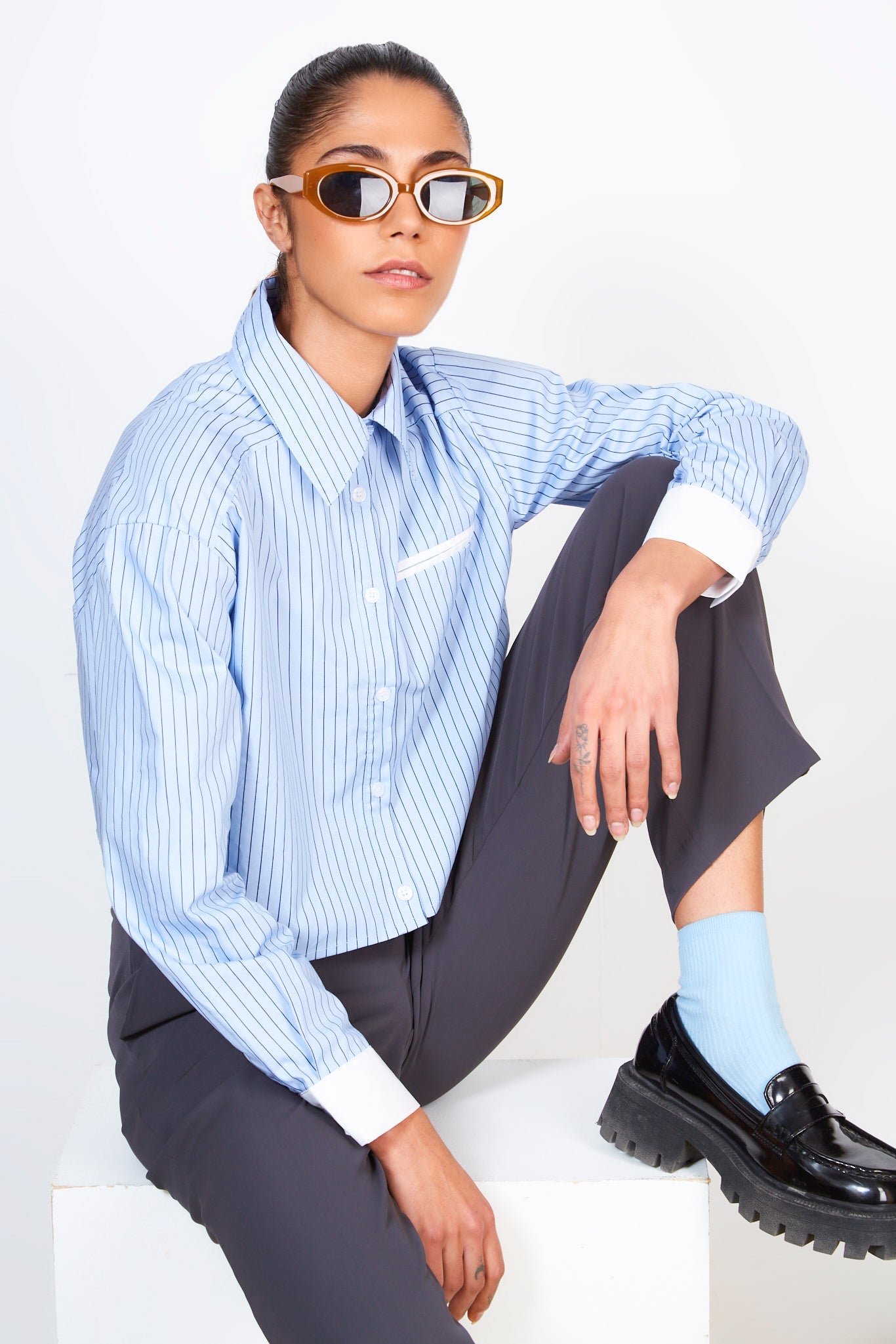 Light blue pinstriped smart cropped shirt_5
