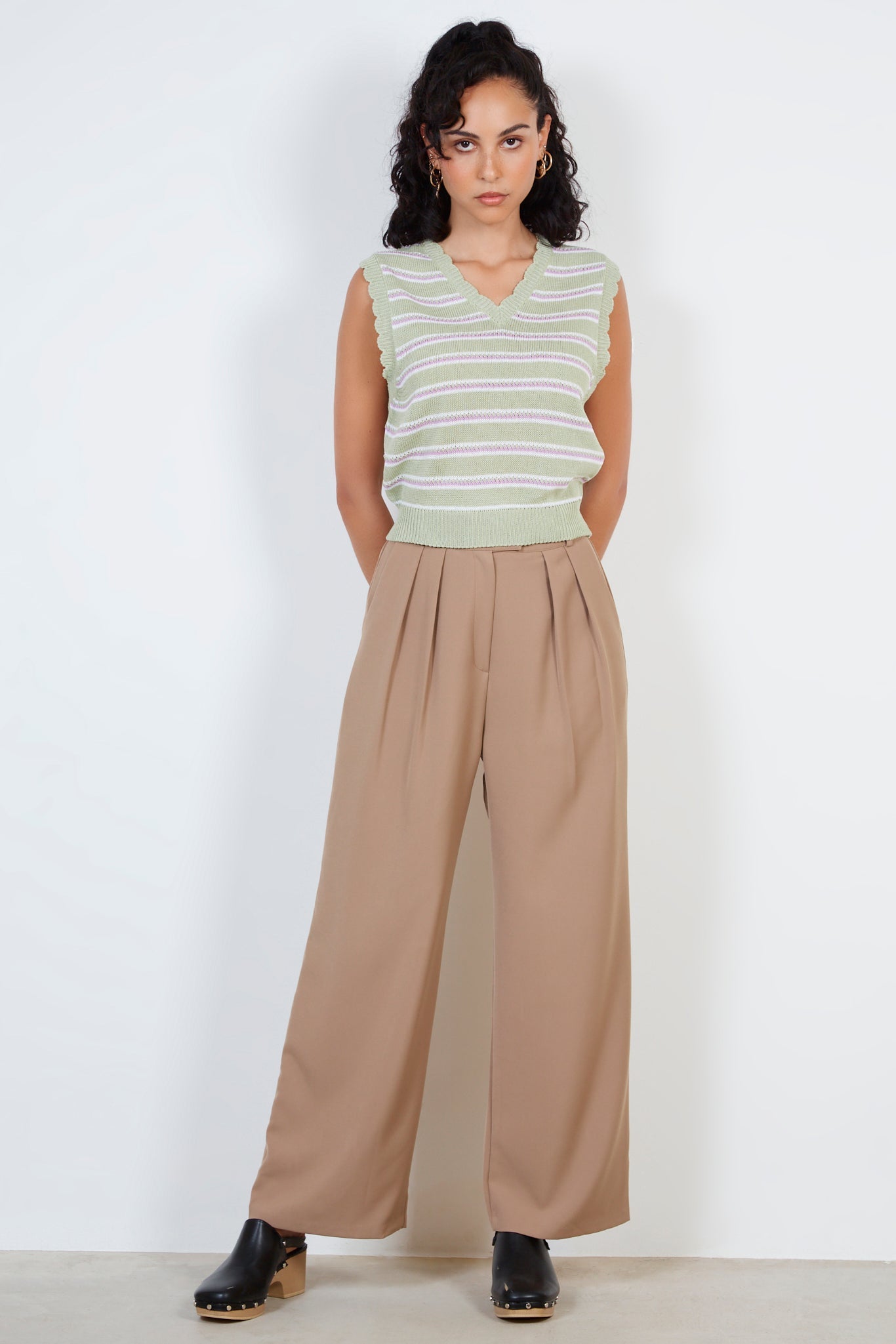 Light green and lilac stripe knit vest_3