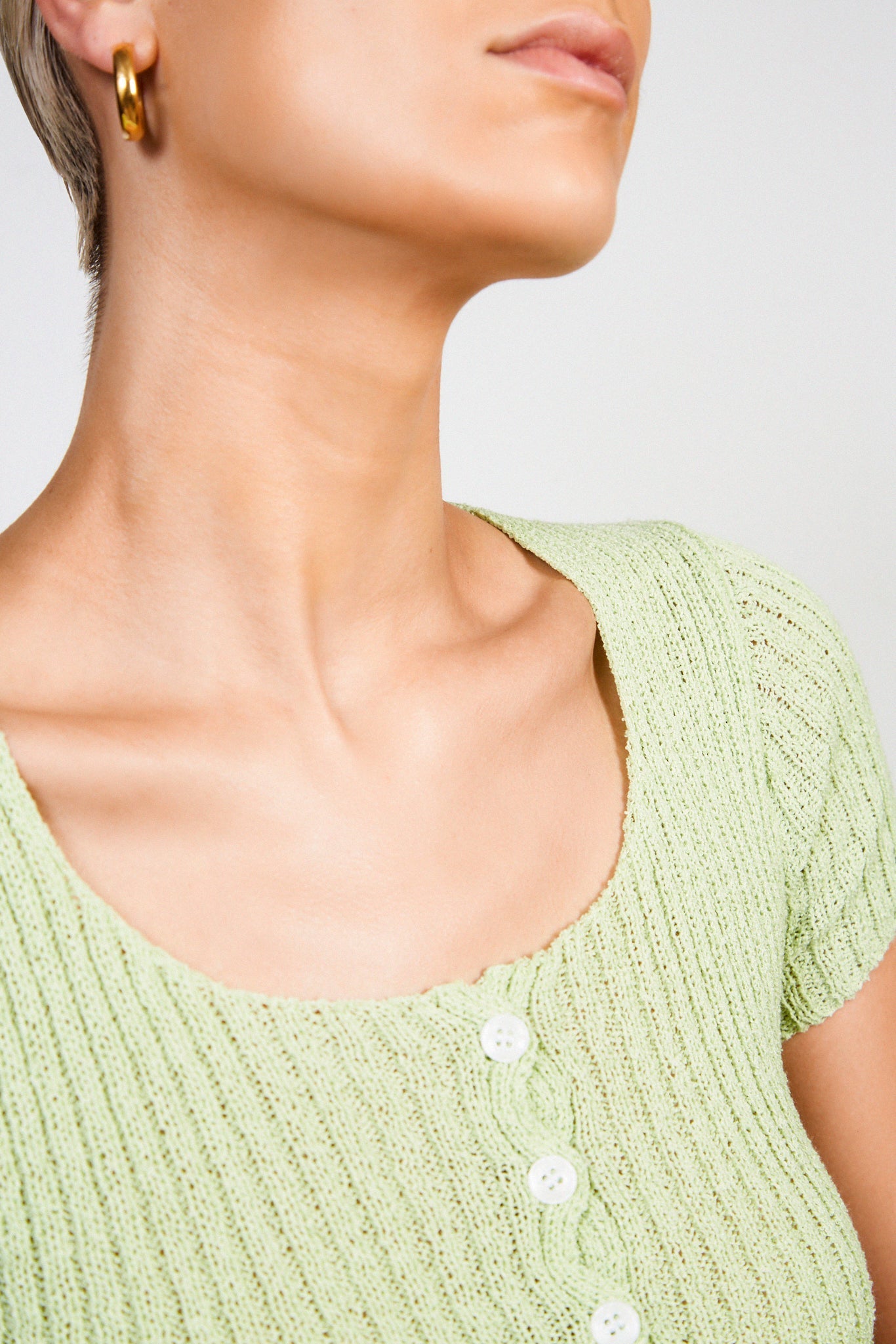 Light green ribbed button front knit tee_3