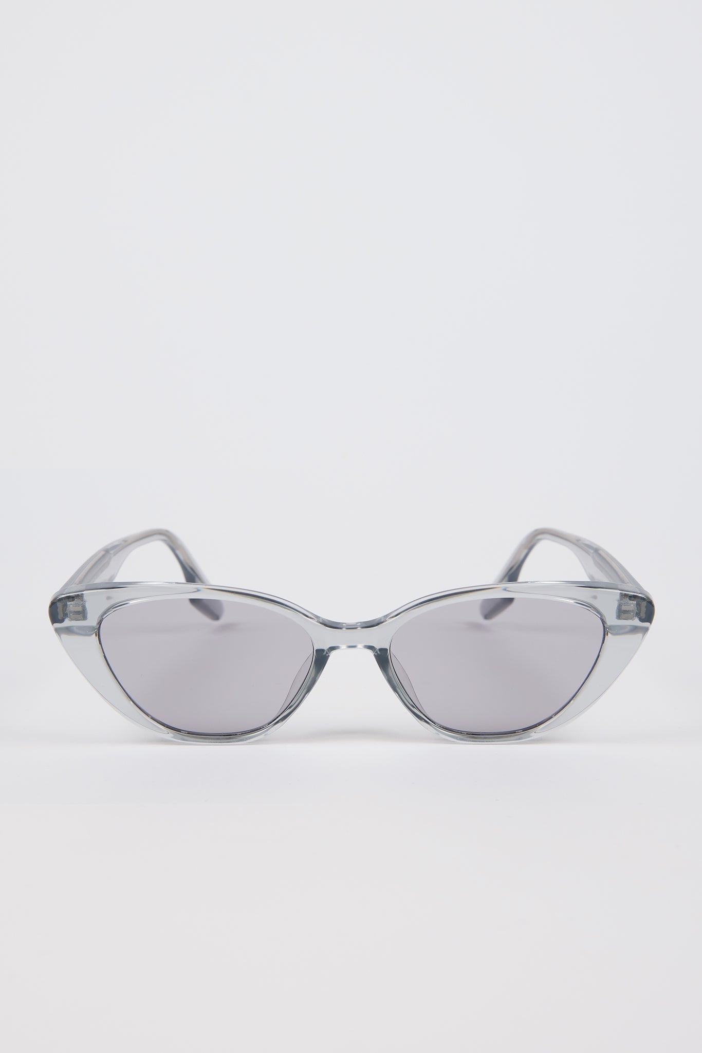 Light grey thick cateye sunglasses_1