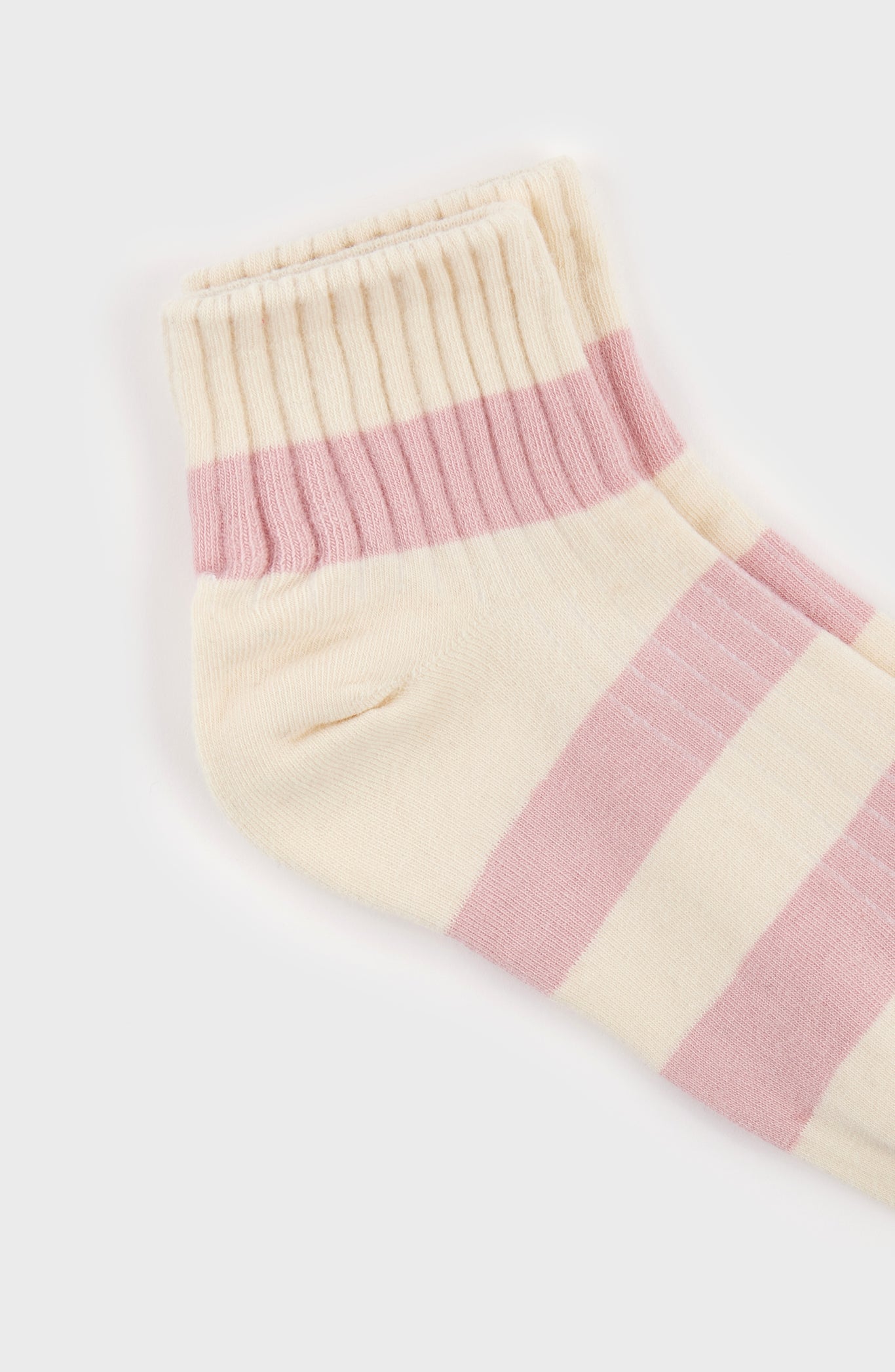 Light pink bright thick stripe socks_4