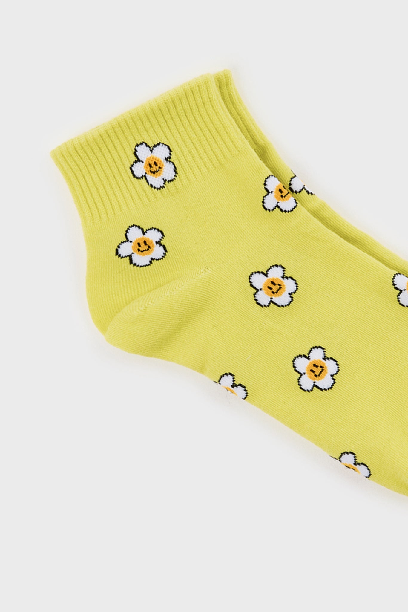 Lime green flower smiley face short socks_4