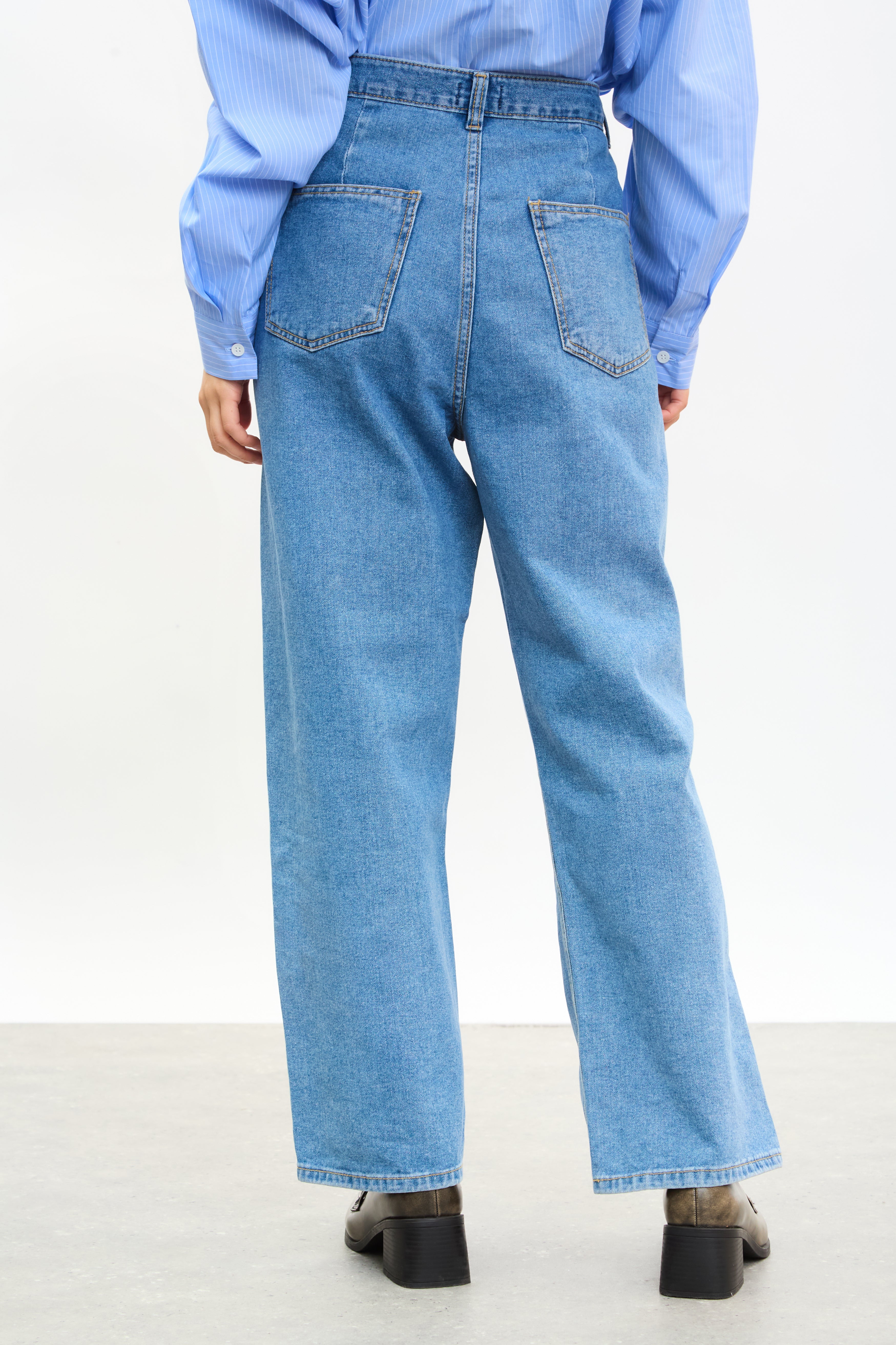 Mid blue adjustable waist jeans_2