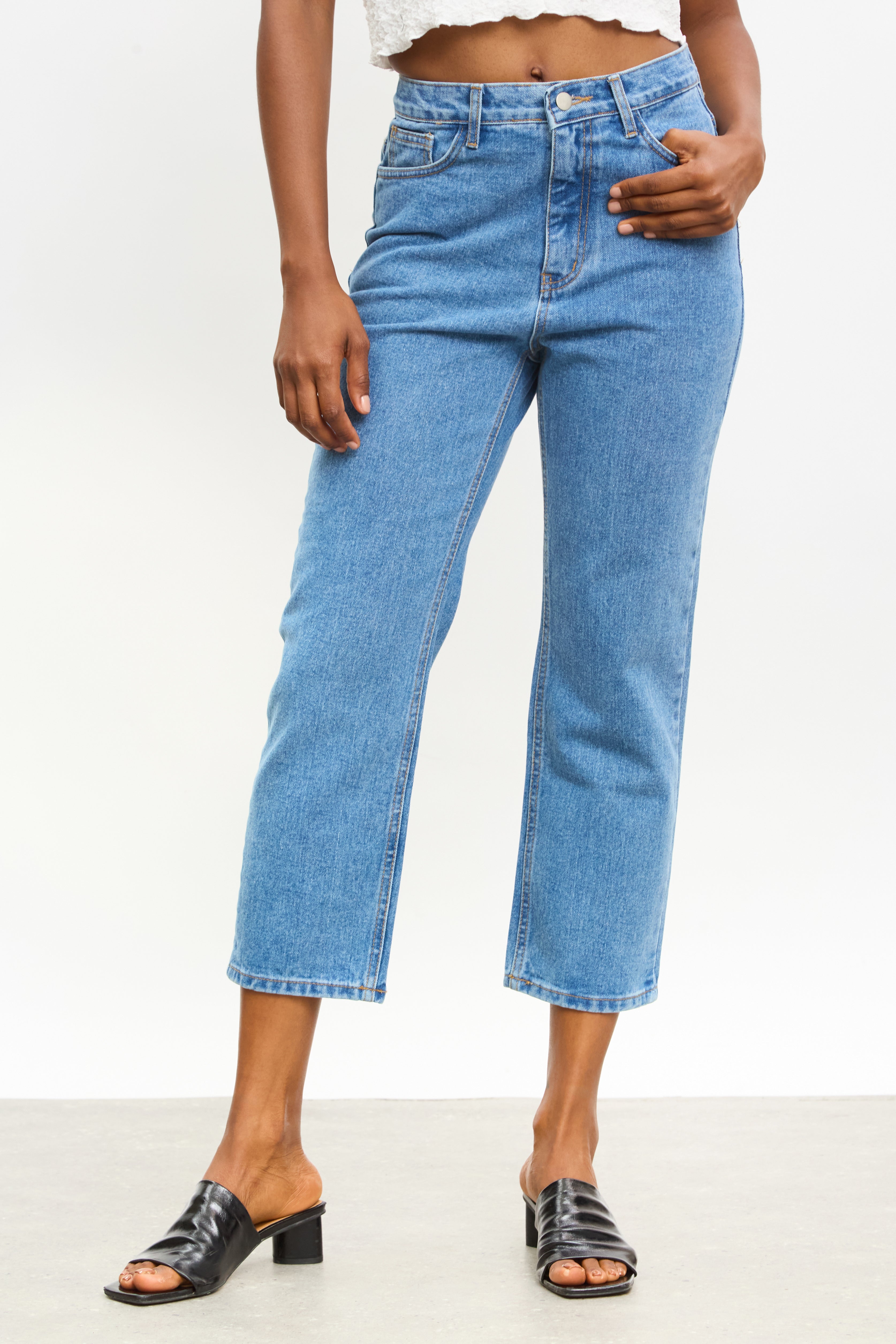 Mid blue straight leg capri jeans_1