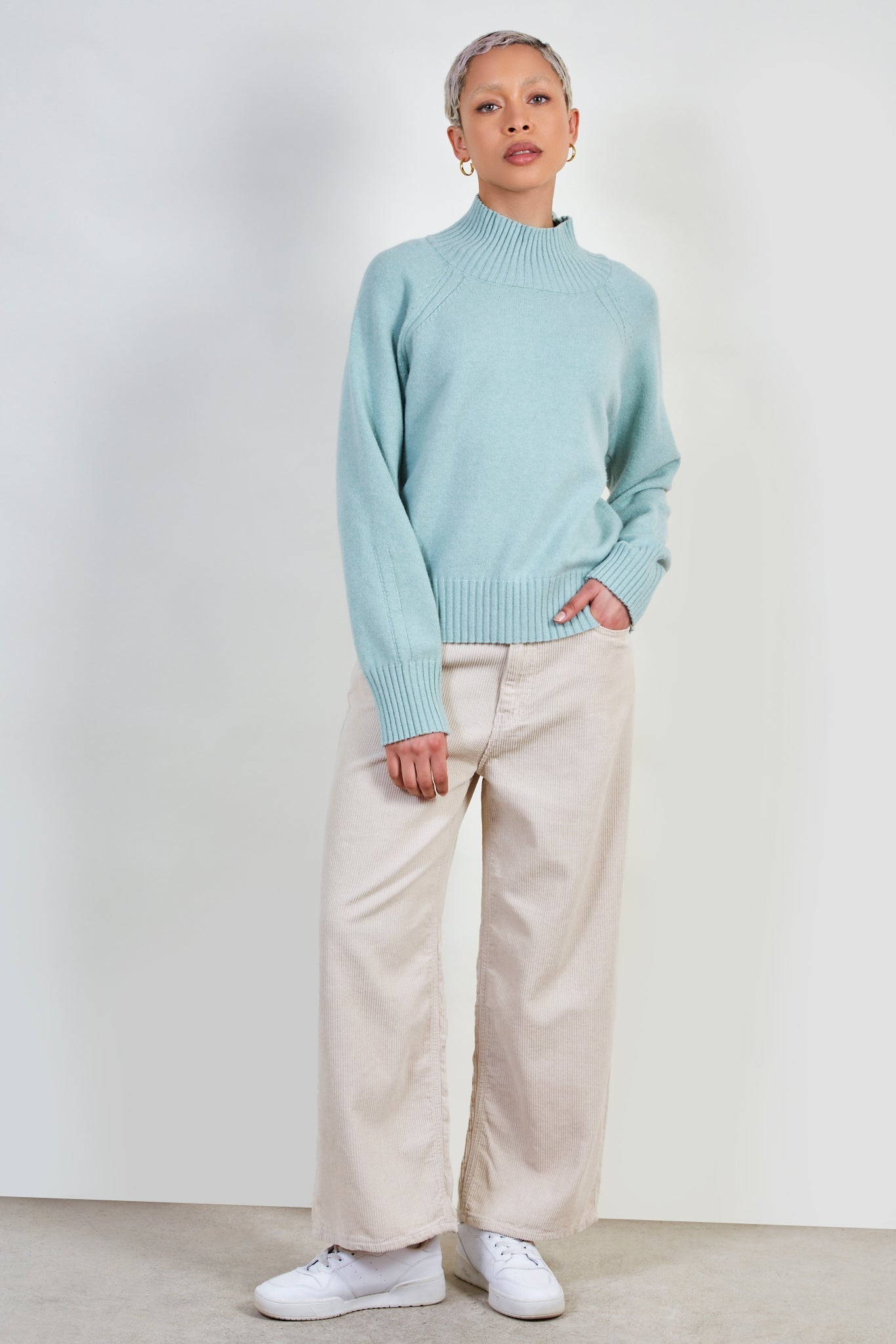 Mint green cashmere blend ribbed neck jumper_2