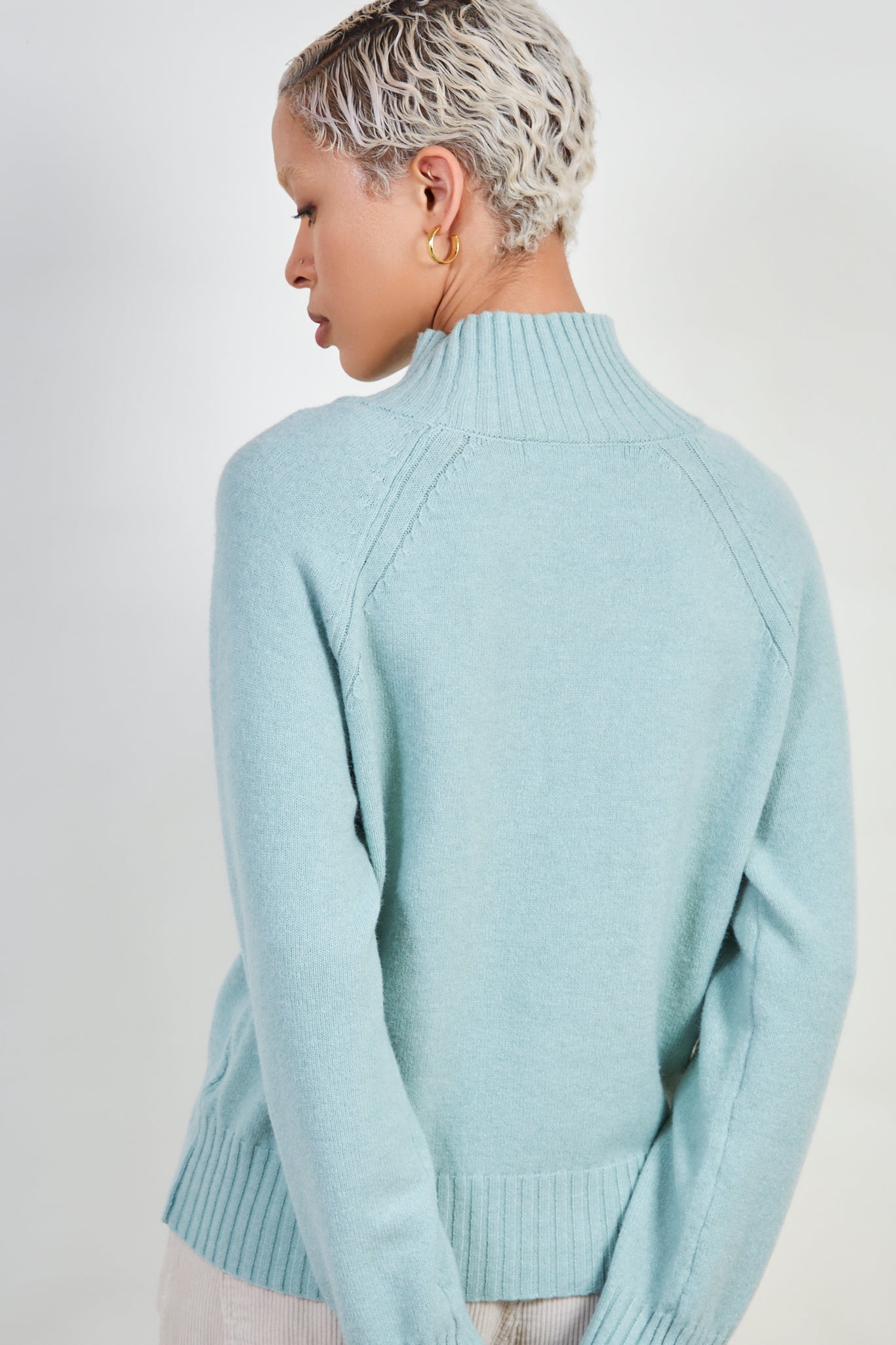 Mint green cashmere blend ribbed neck jumper_3