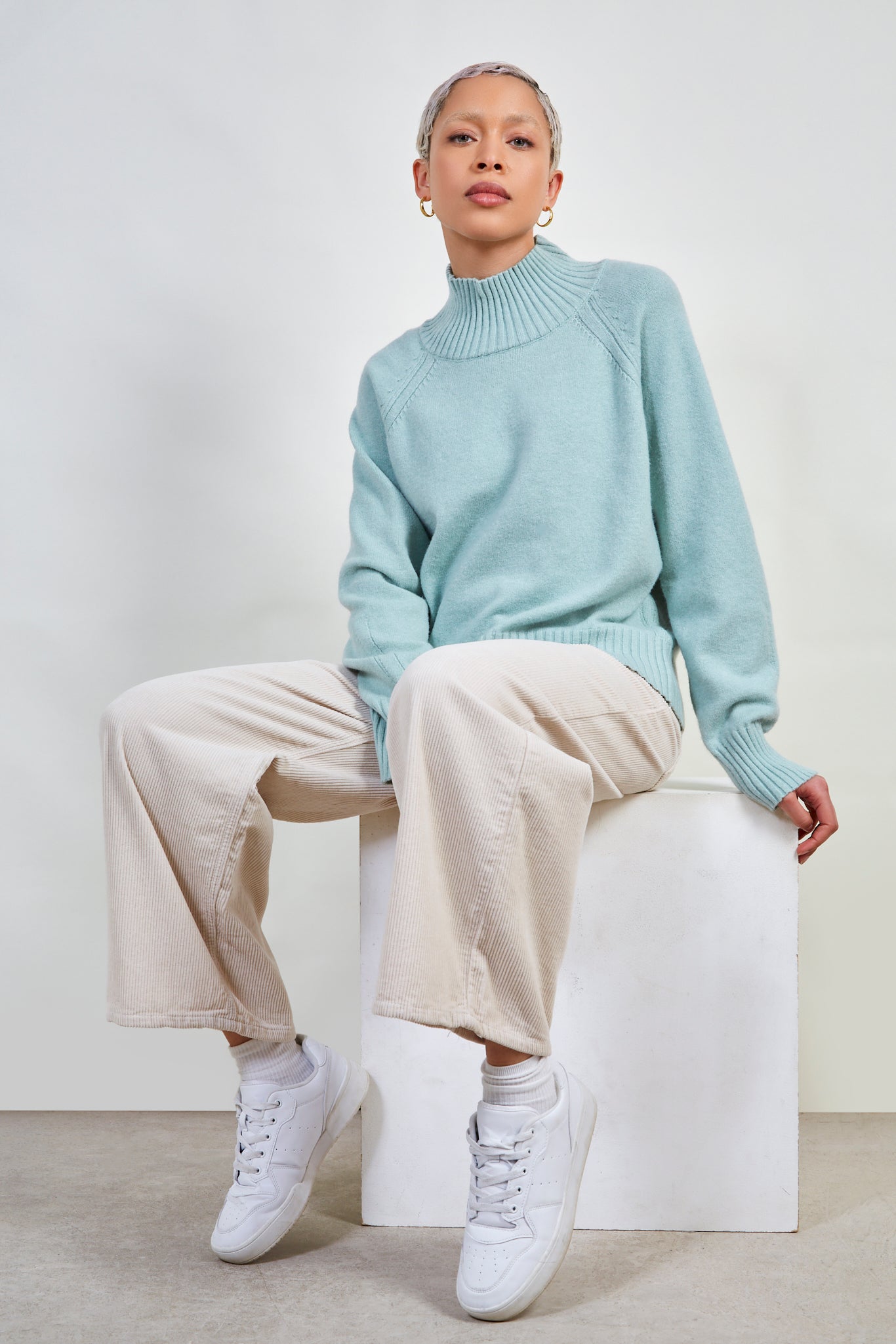 Mint green cashmere blend ribbed neck jumper_5