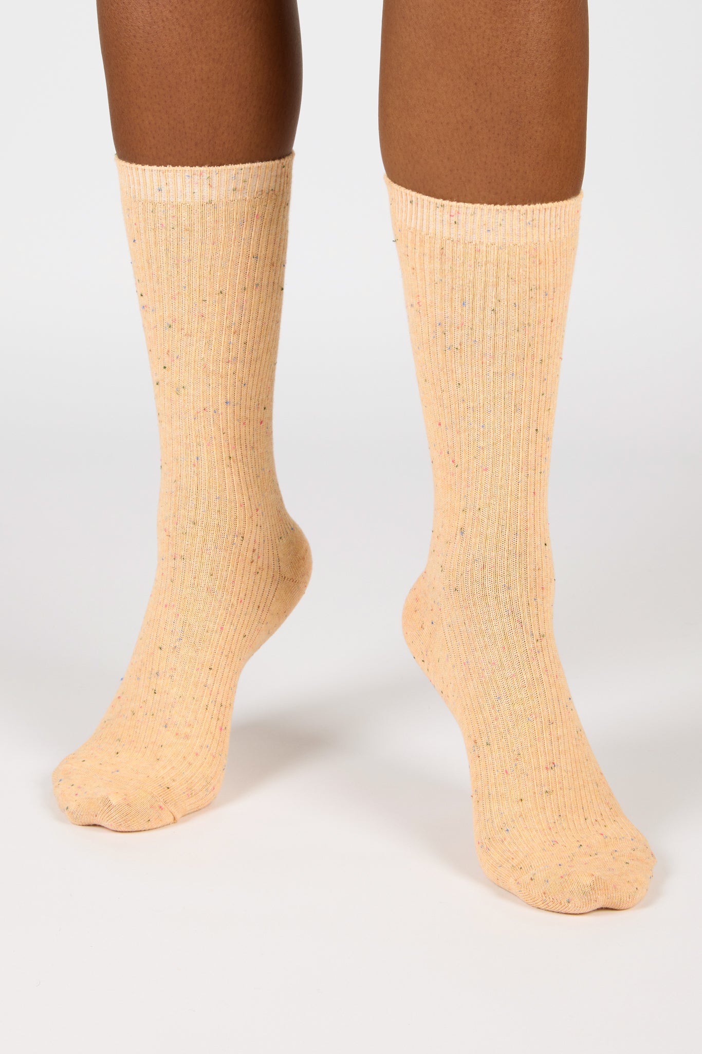 Light orange rainbow fleck ribbed socks_4