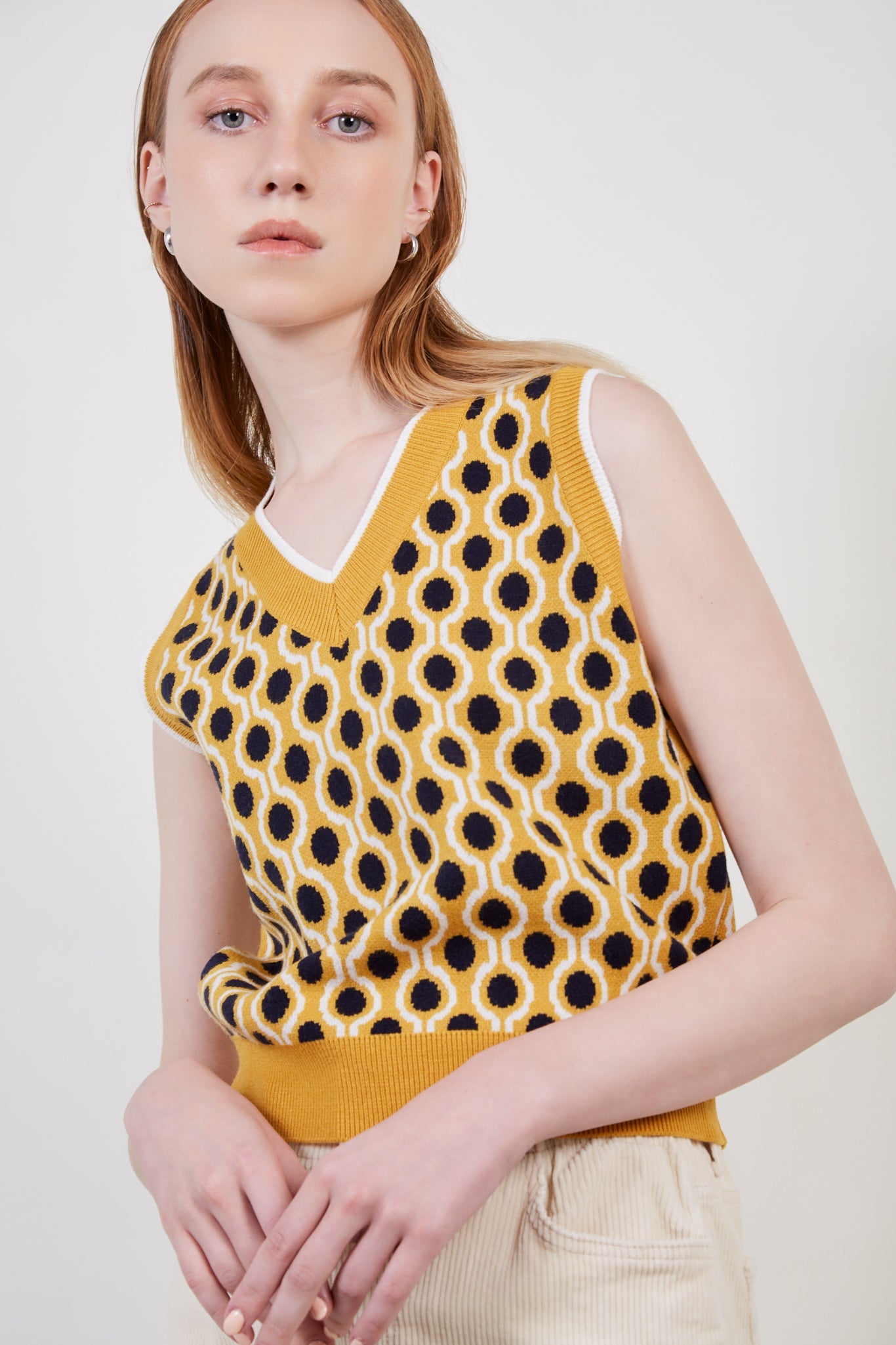 Mustard and ivory geometric circles knit vest_3