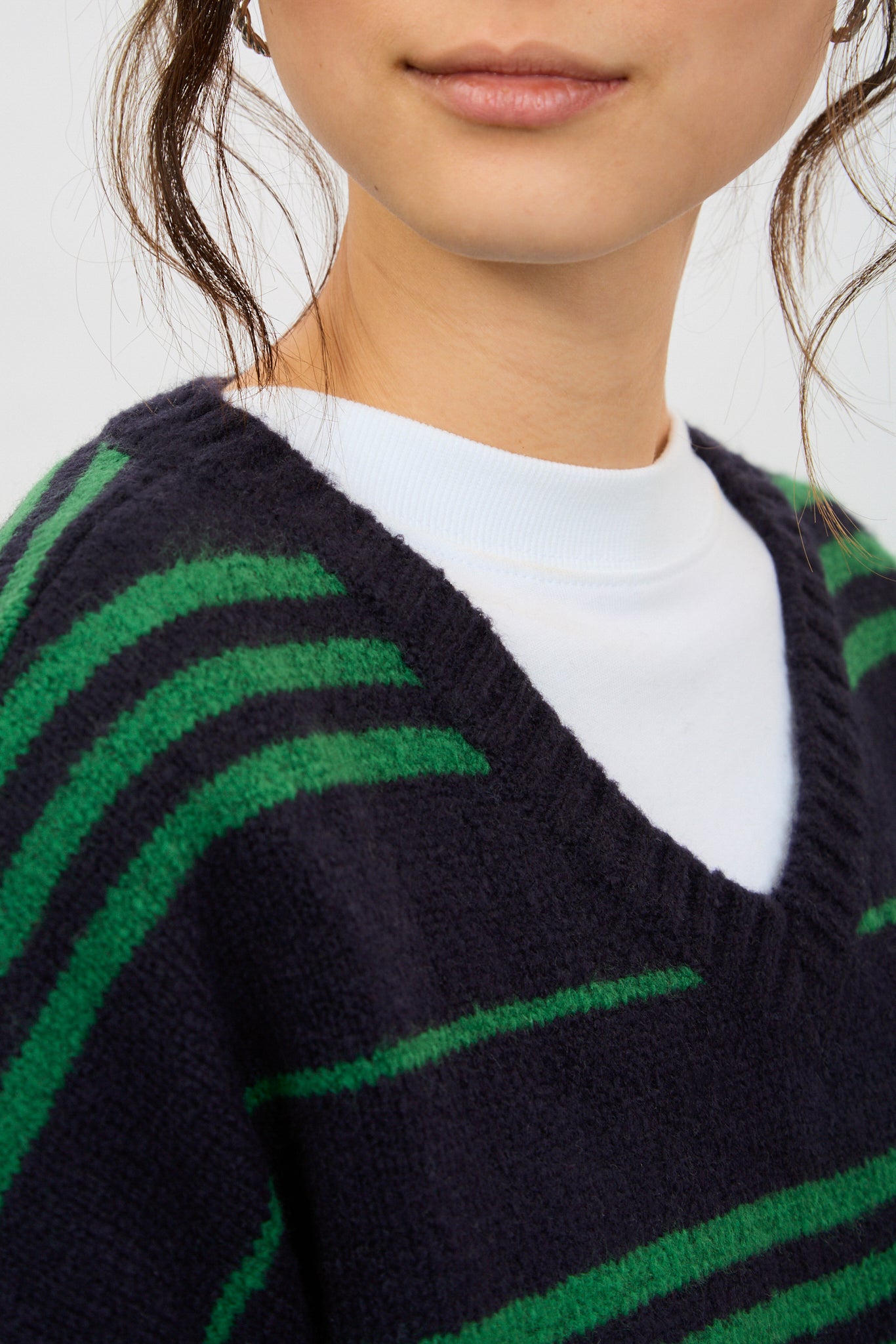 Navy and green striped V-neck jumper_3