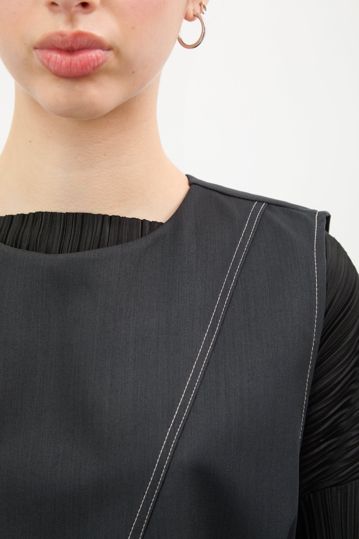 Navy and white contrast stitch cross detail tie waist top_3