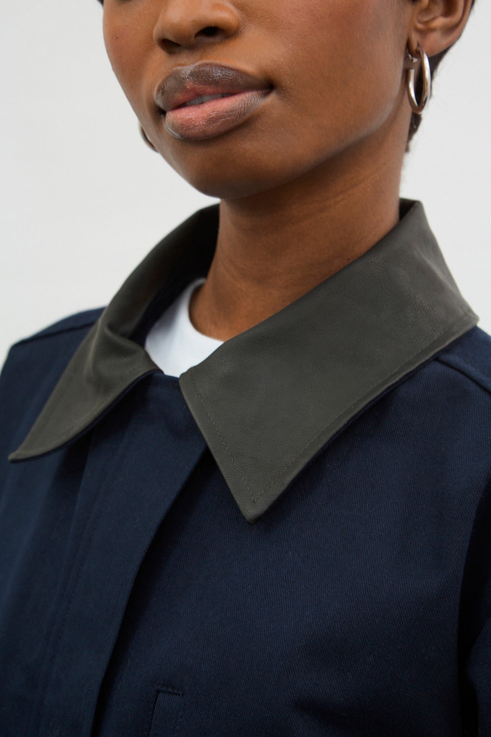 Navy blue contrast vegan leather collar jacket_4